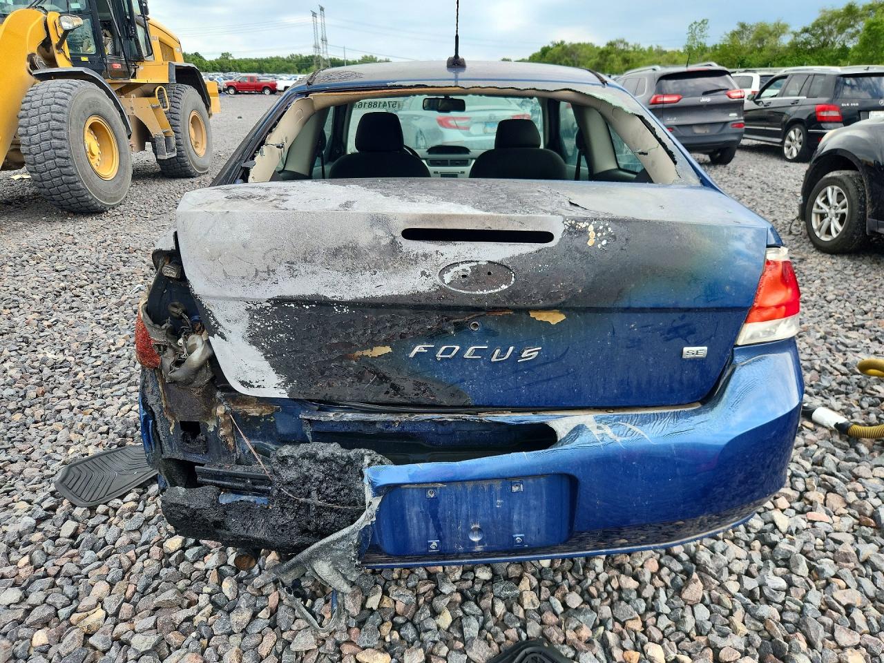 2008 Ford Focus Se Blue vin: 1FAHP33N48W242683