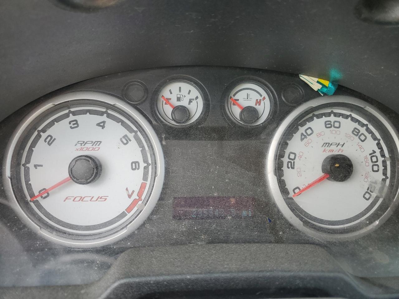 2008 Ford Focus Se Silver vin: 1FAHP33N58W207053