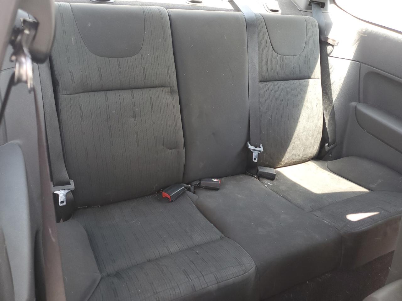 2008 Ford Focus Se Silver vin: 1FAHP33N58W207053