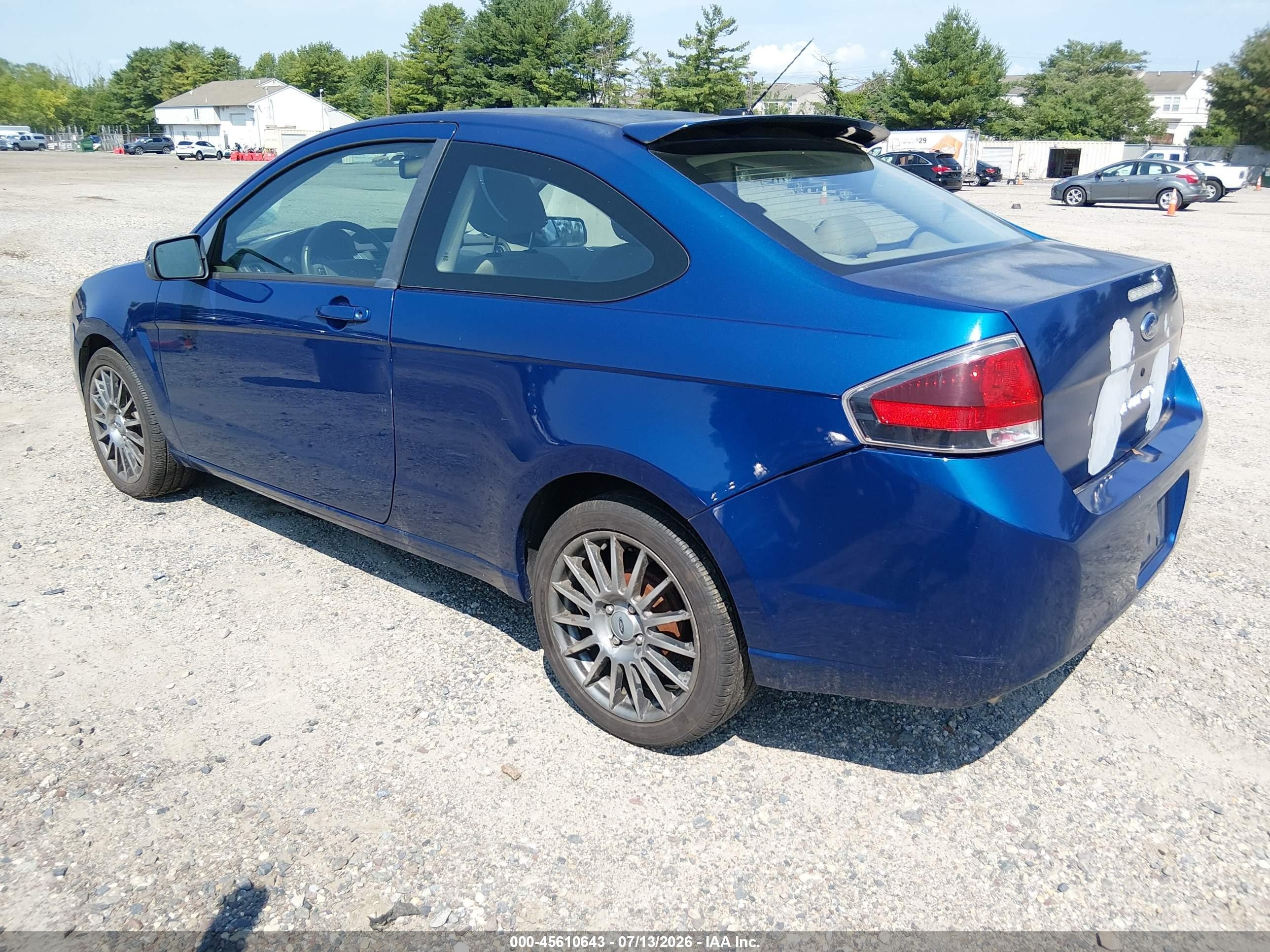 2009 Ford Focus Ses Blue vin: 1FAHP33N79W149805