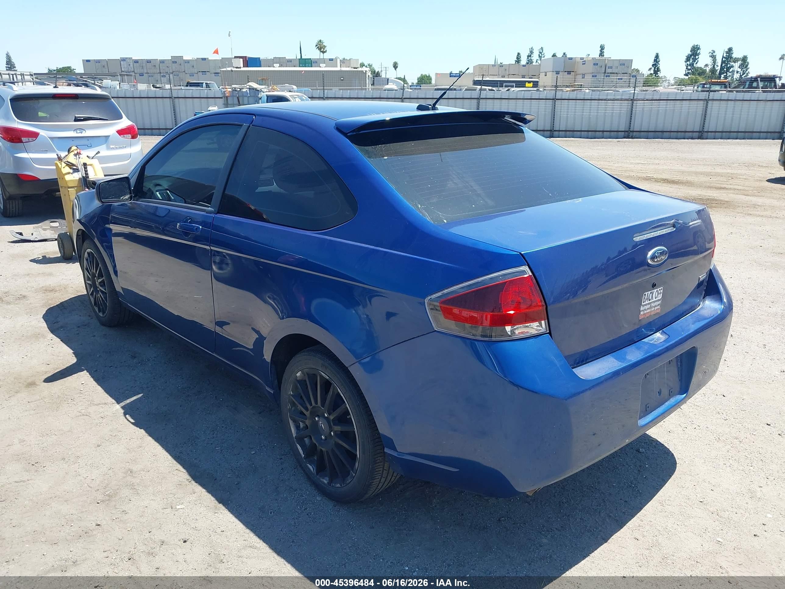 2009 Ford Focus Ses Blue vin: 1FAHP33N79W225474
