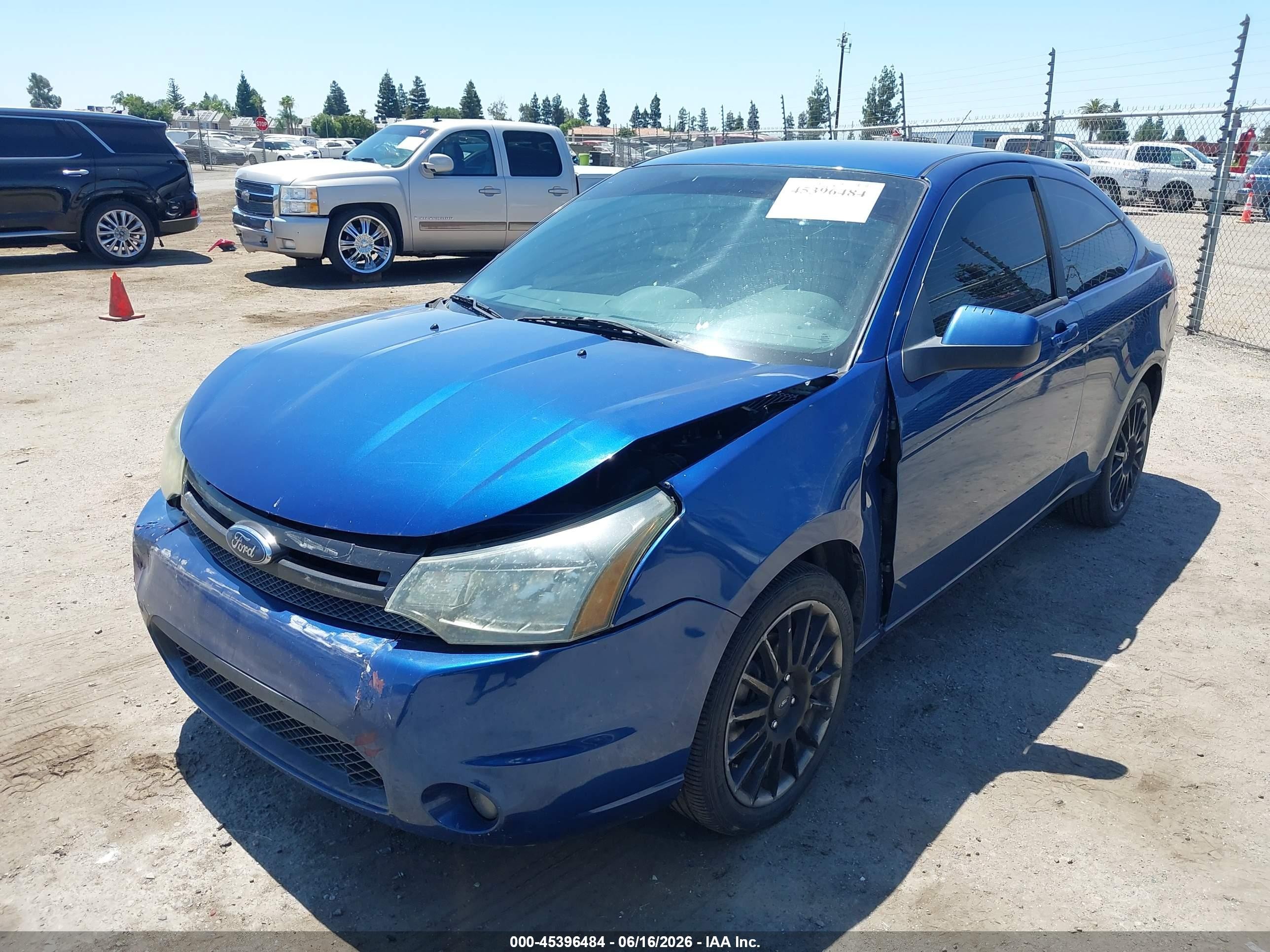 2009 Ford Focus Ses Blue vin: 1FAHP33N79W225474