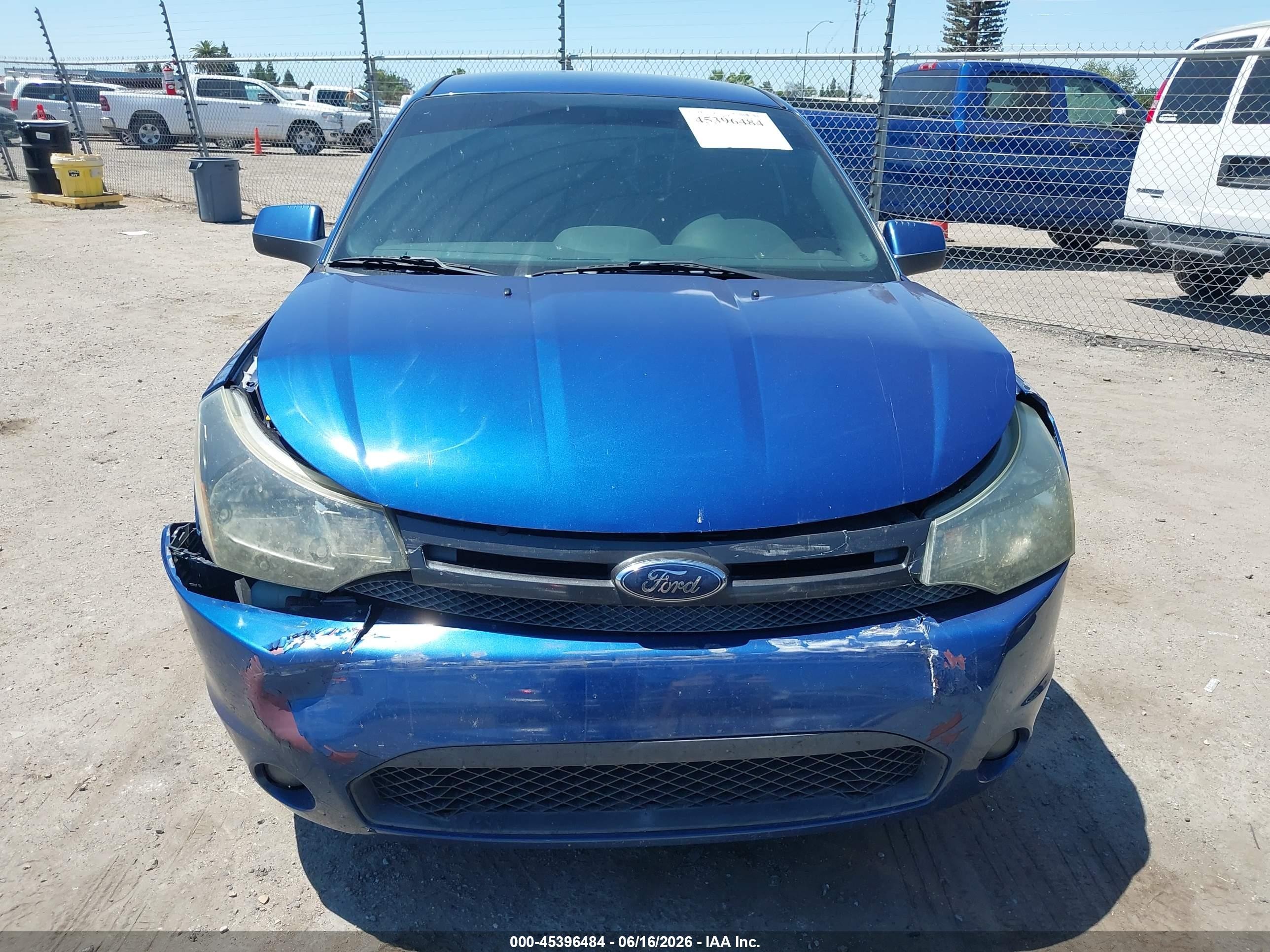 2009 Ford Focus Ses Blue vin: 1FAHP33N79W225474