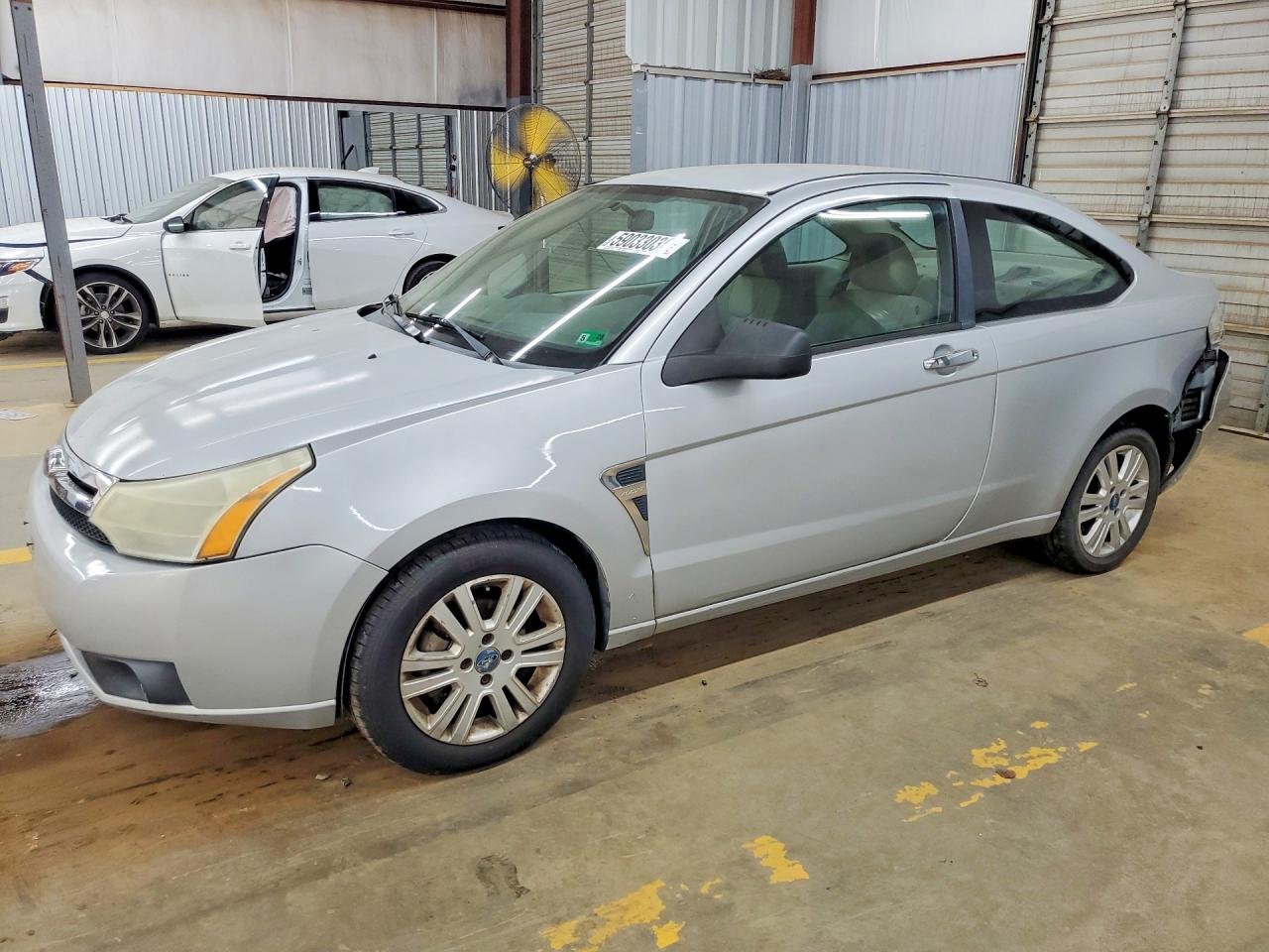 2008 Ford Focus Se Silver vin: 1FAHP33NX8W112908