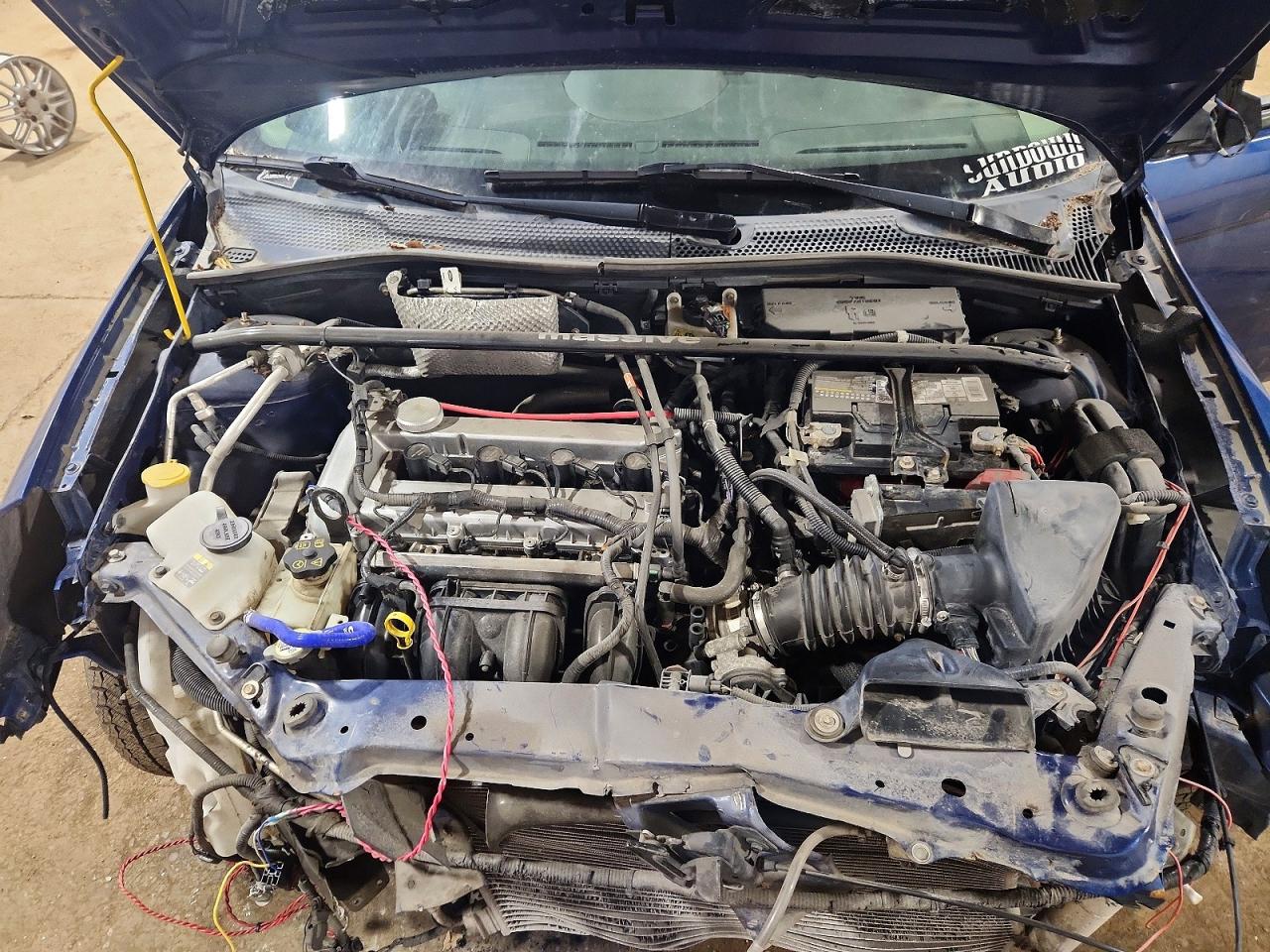 2008 Ford Focus Se Blue vin: 1FAHP33NX8W237715