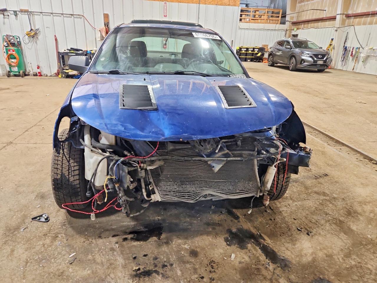 2008 Ford Focus Se Blue vin: 1FAHP33NX8W237715