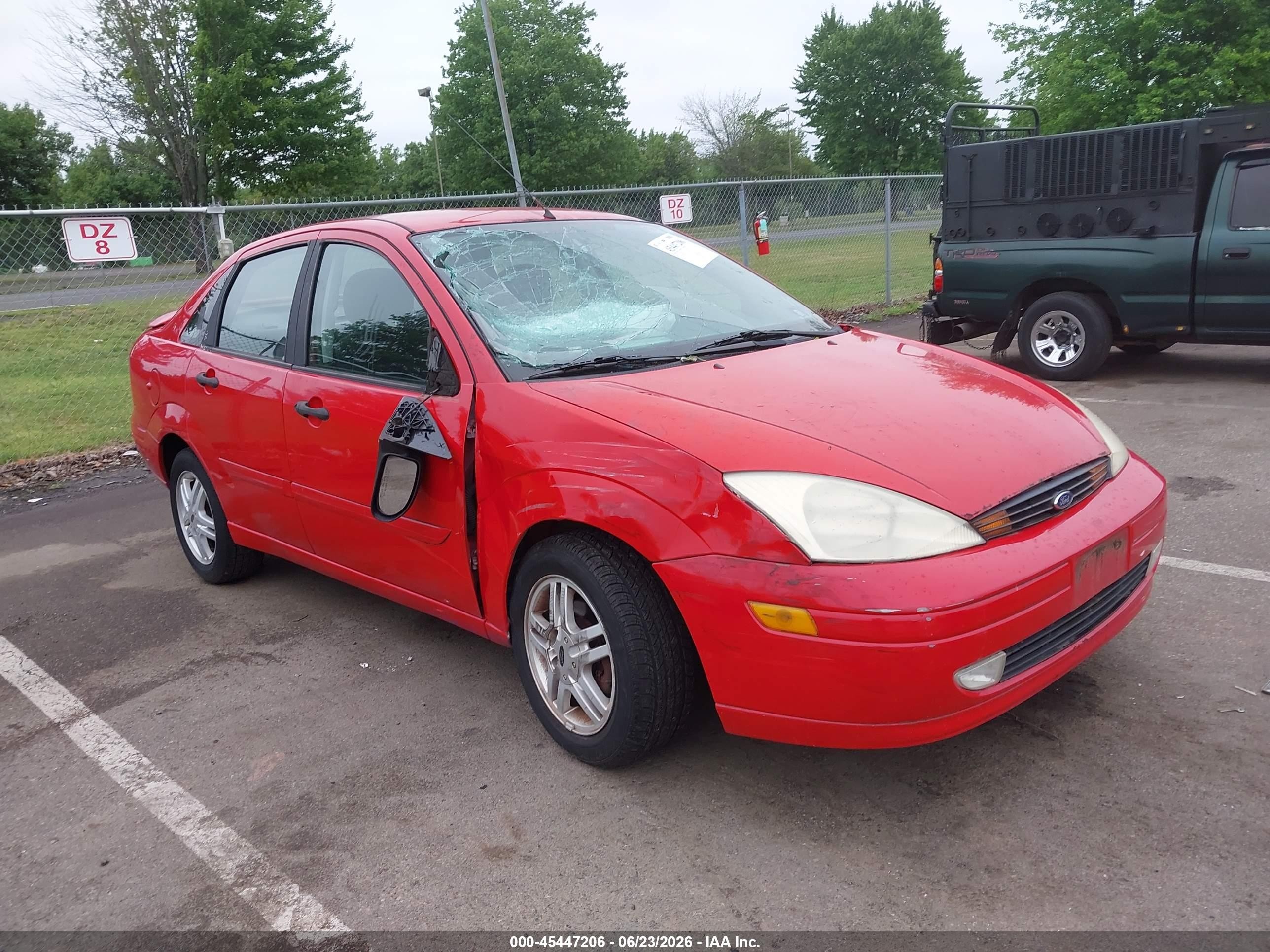2000 Ford Focus Se Красный vin: 1FAHP343XYW183250