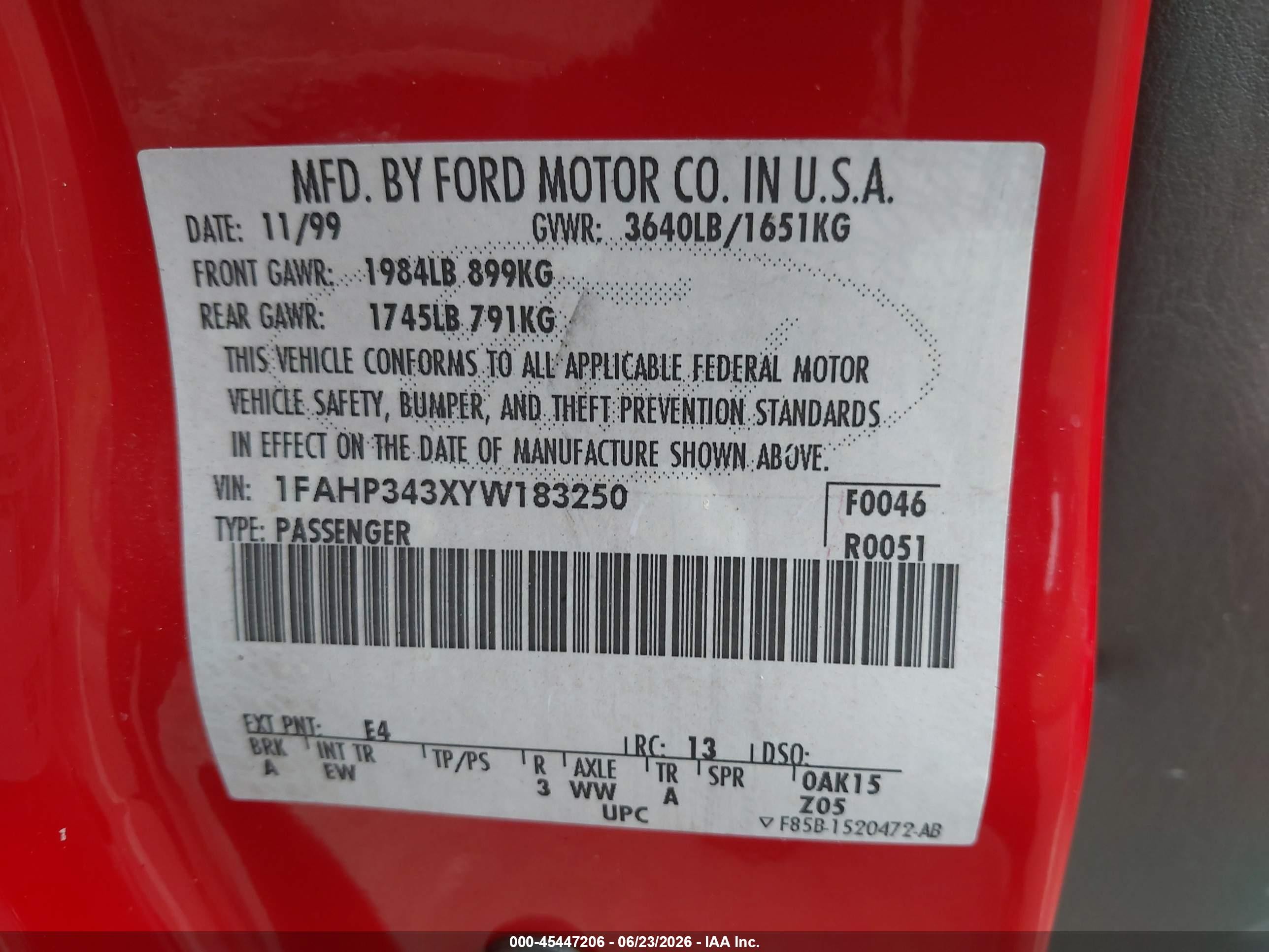 2000 Ford Focus Se Красный vin: 1FAHP343XYW183250