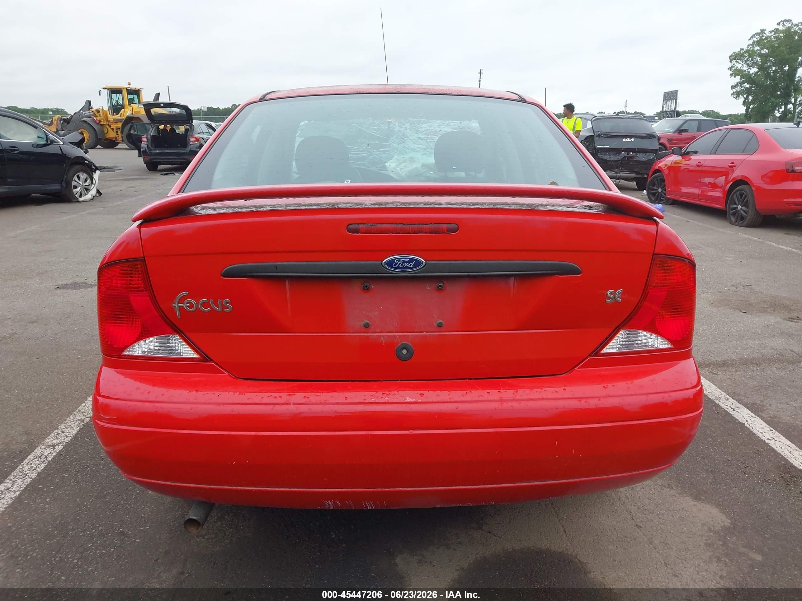 2000 Ford Focus Se Красный vin: 1FAHP343XYW183250