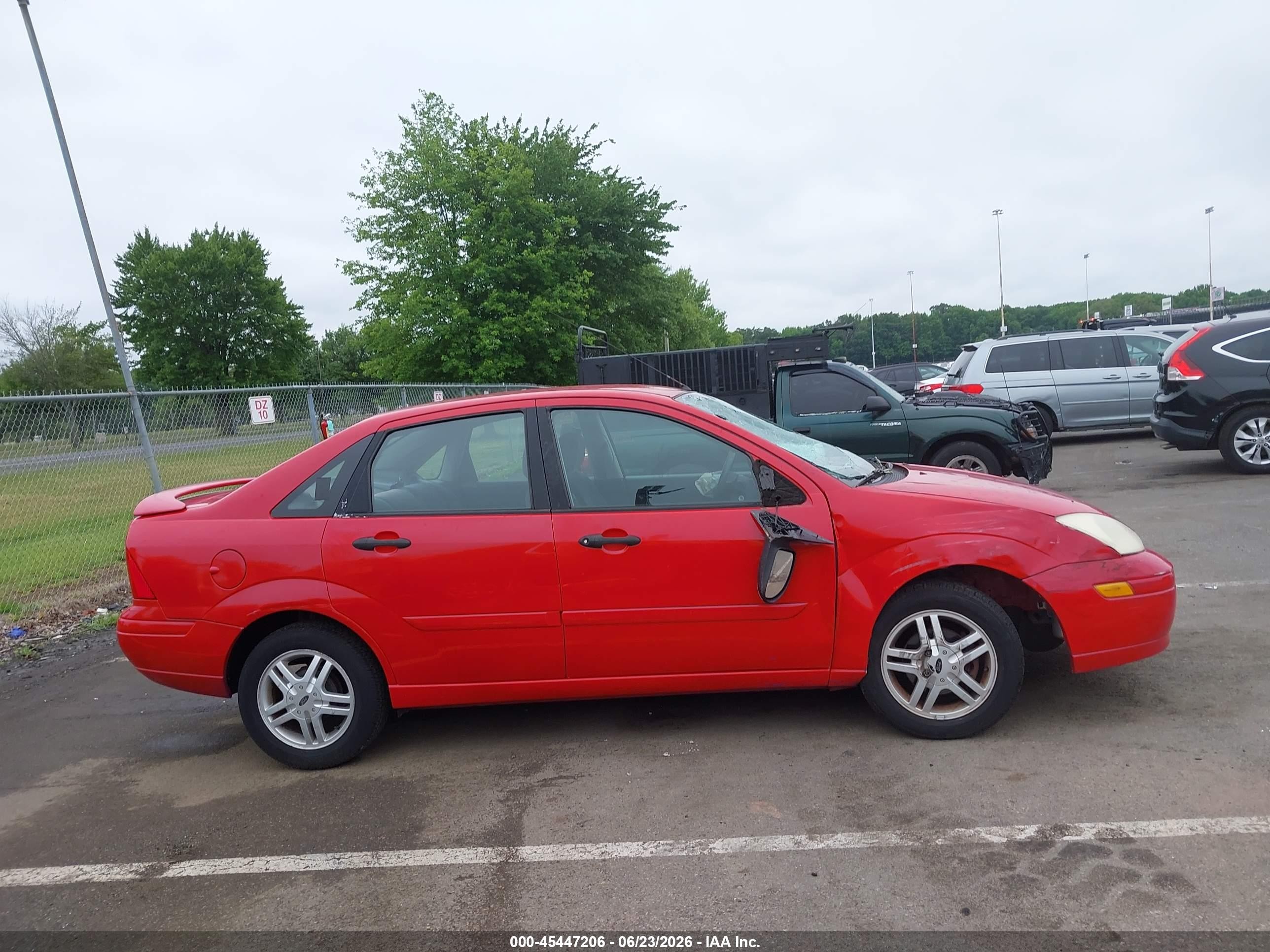 2000 Ford Focus Se Красный vin: 1FAHP343XYW183250