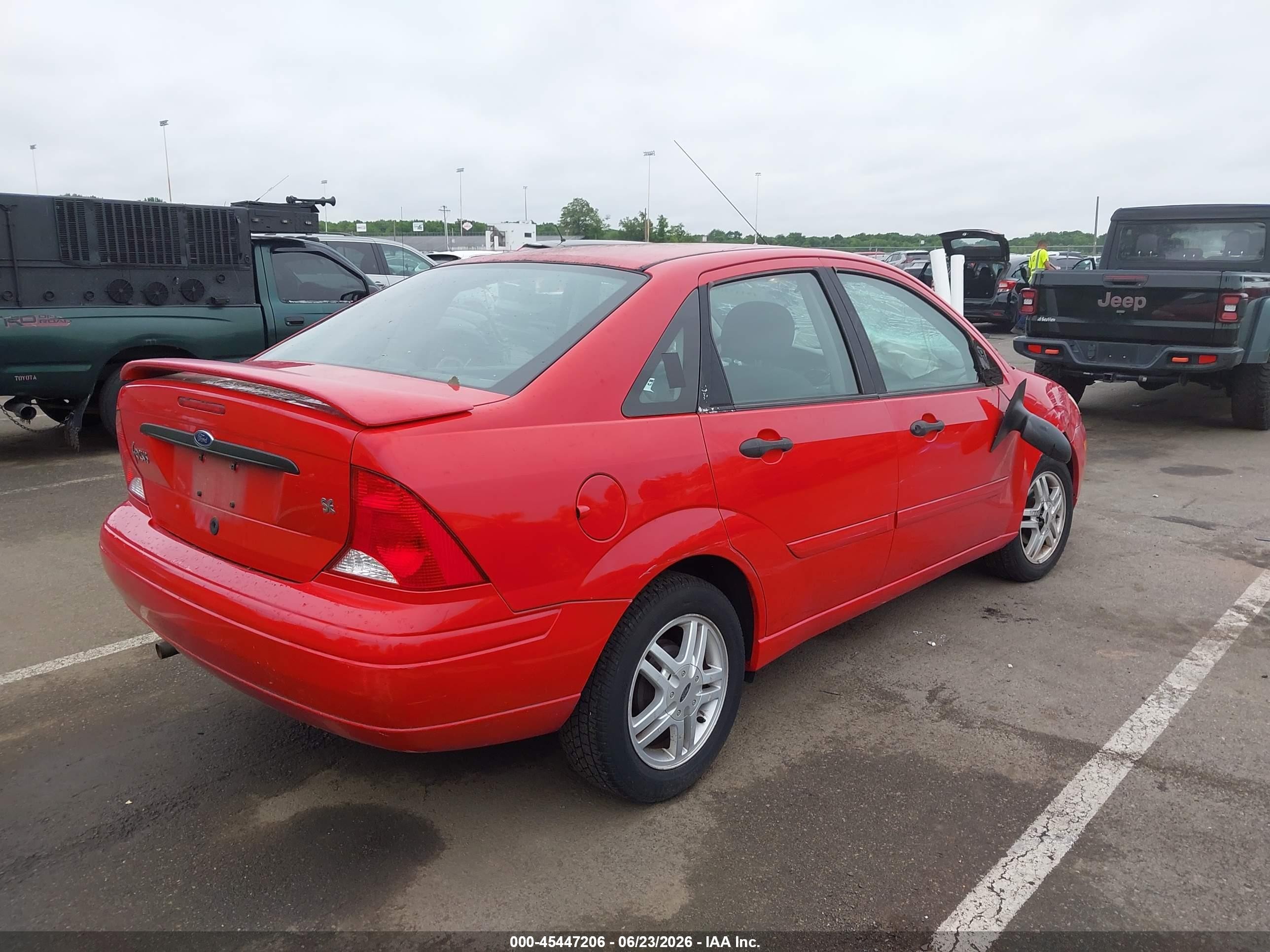 2000 Ford Focus Se Красный vin: 1FAHP343XYW183250