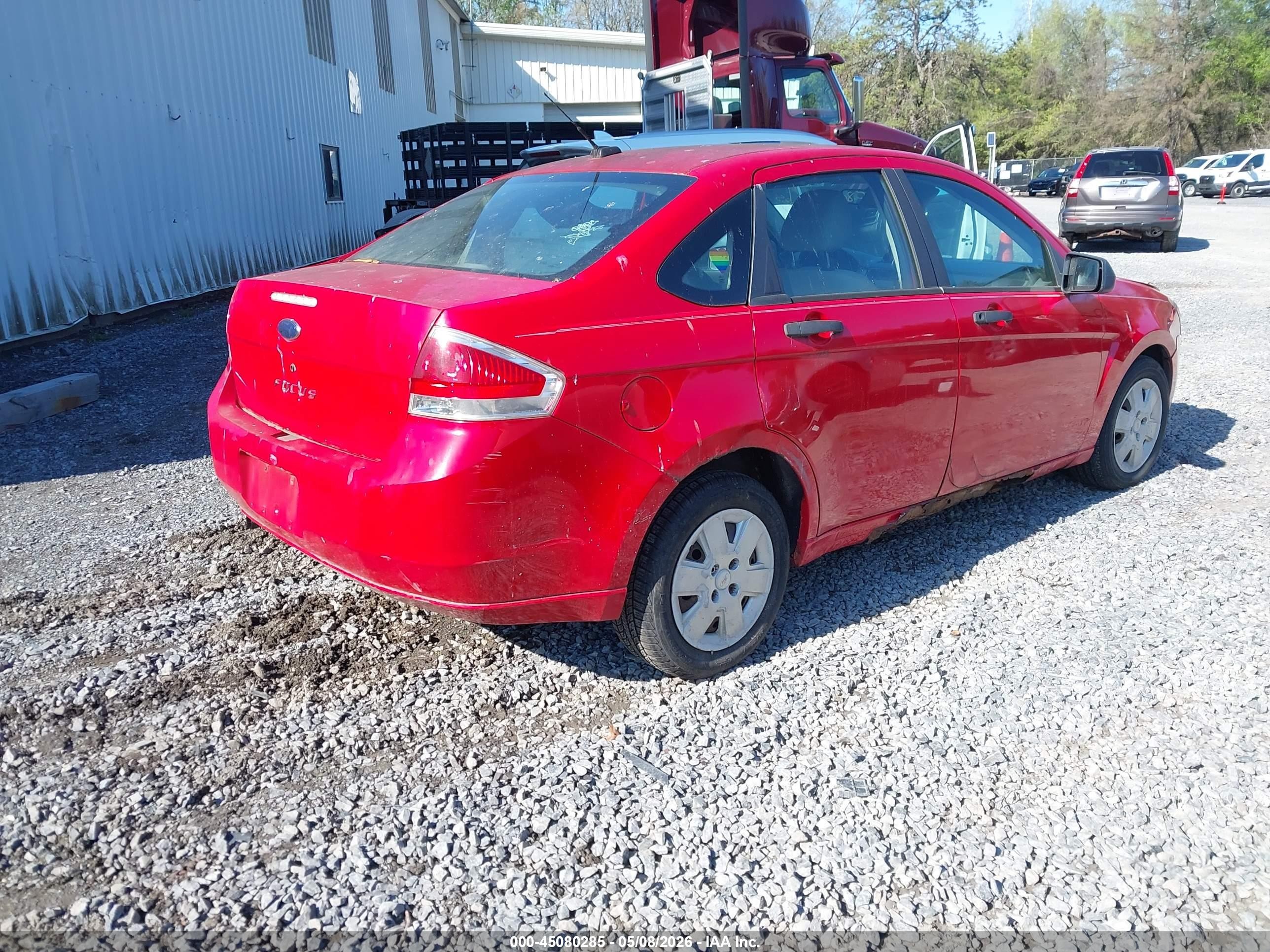 2008 Ford Focus S Red vin: 1FAHP34N08W107862