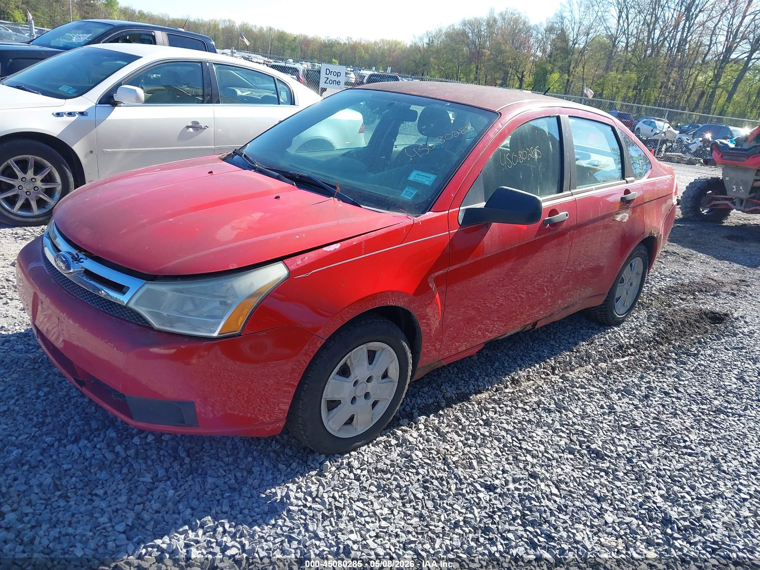 2008 Ford Focus S Red vin: 1FAHP34N08W107862