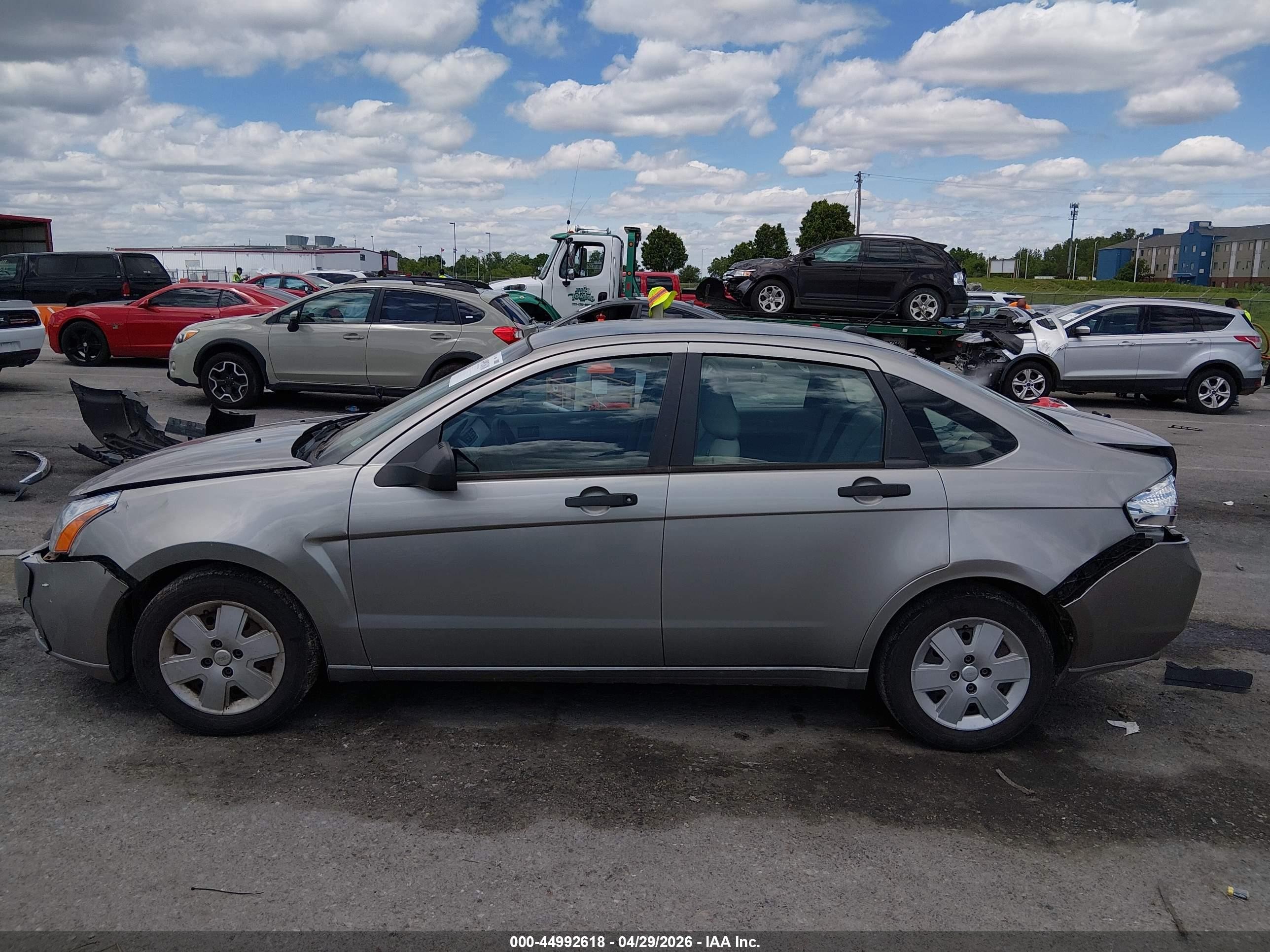 2008 Ford Focus S Silver vin: 1FAHP34N08W152090