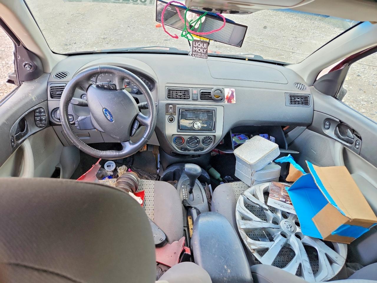 2006 Ford Focus Zx4 Burgundy vin: 1FAHP34N16W249697
