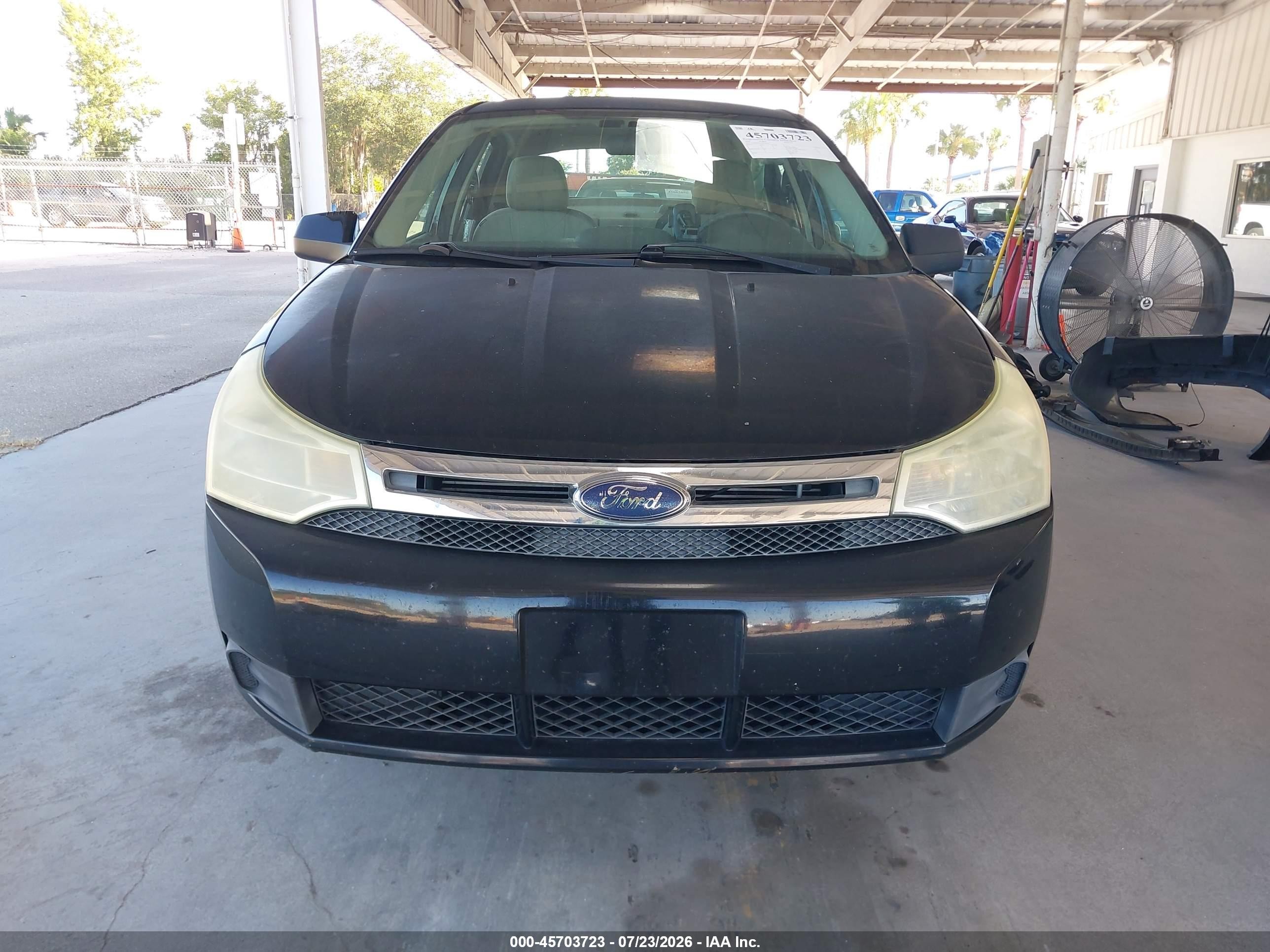 2008 Ford Focus S Черный vin: 1FAHP34N18W192615