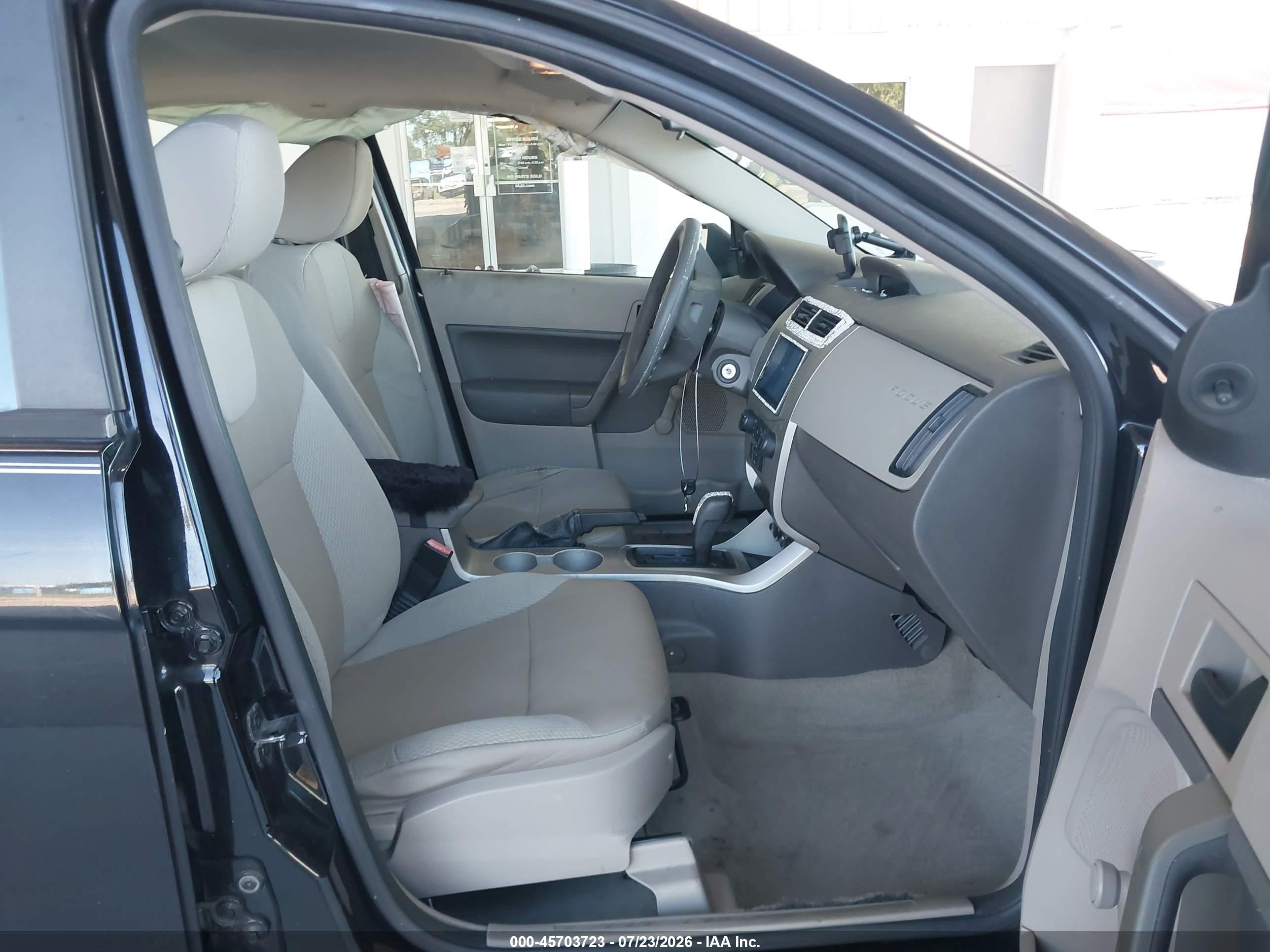 2008 Ford Focus S Черный vin: 1FAHP34N18W192615