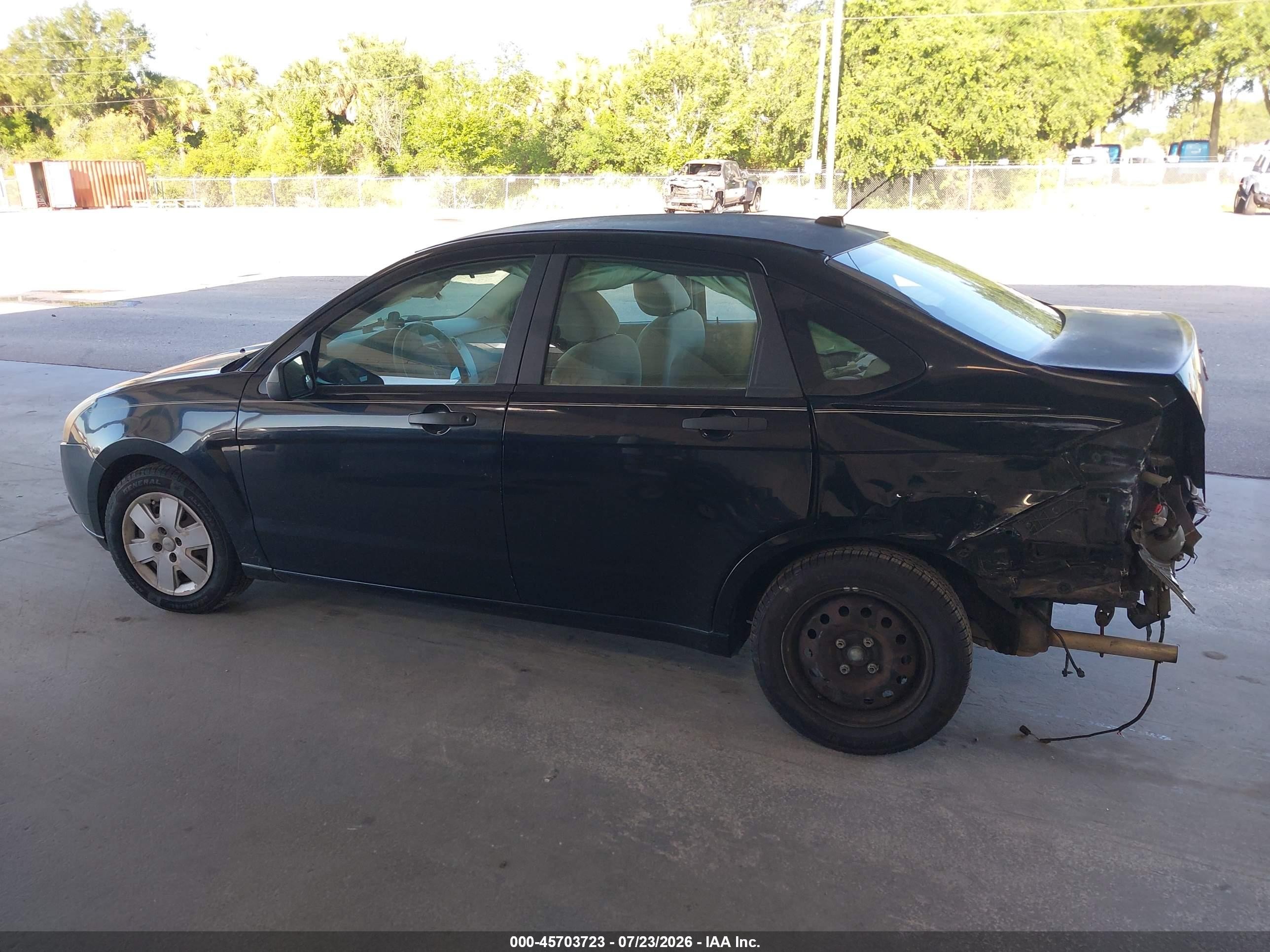 2008 Ford Focus S Черный vin: 1FAHP34N18W192615