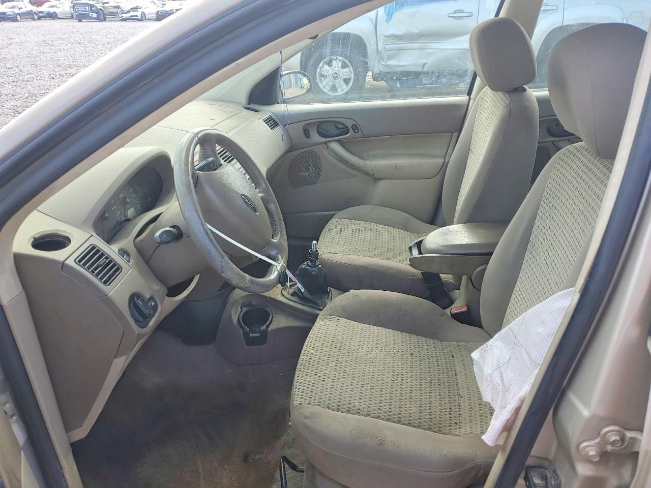 2006 Ford Focus Zx4 Бежевый vin: 1FAHP34N26W177800