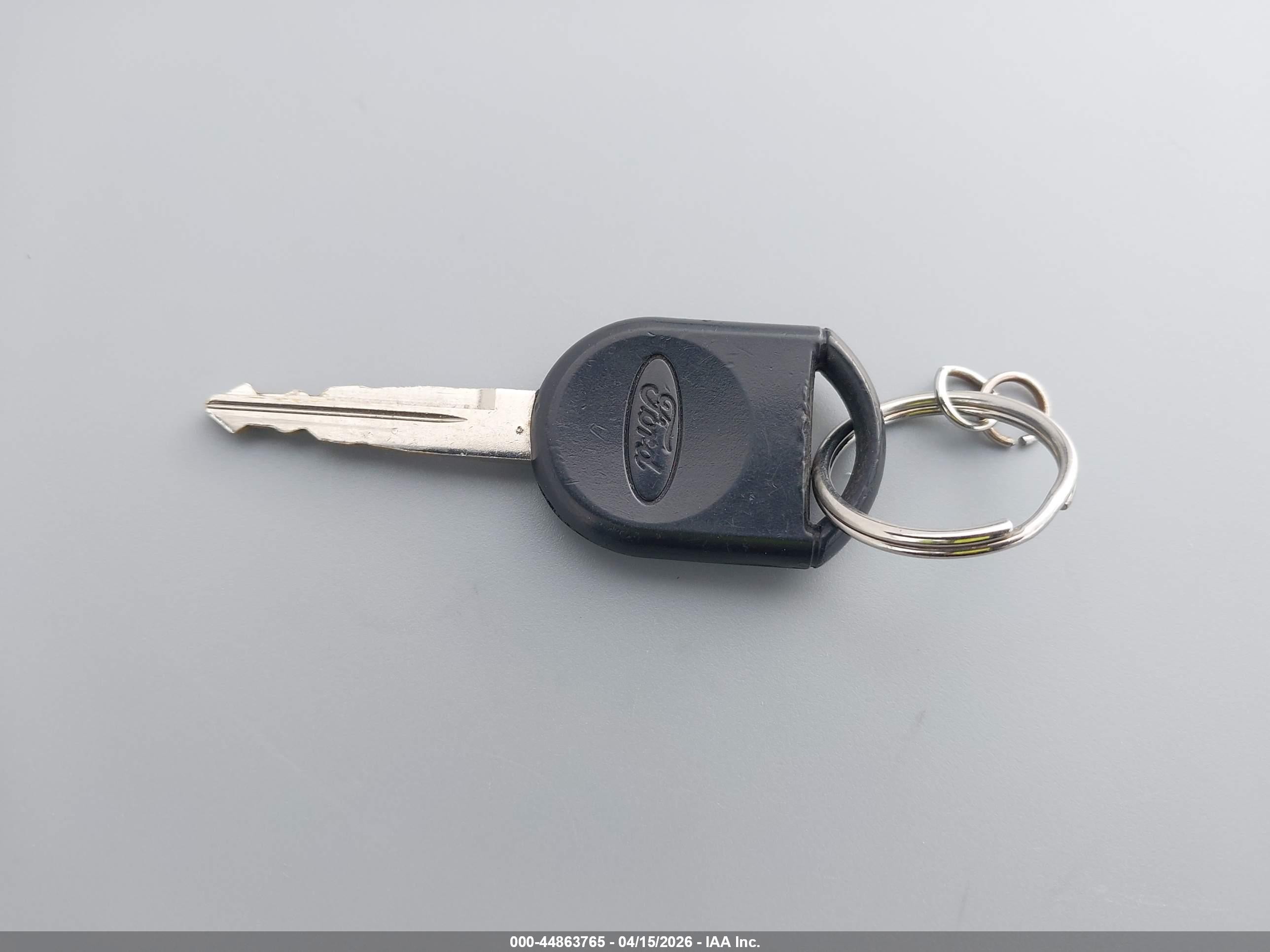 2007 Ford Focus S/se/ses Red vin: 1FAHP34N27W216032
