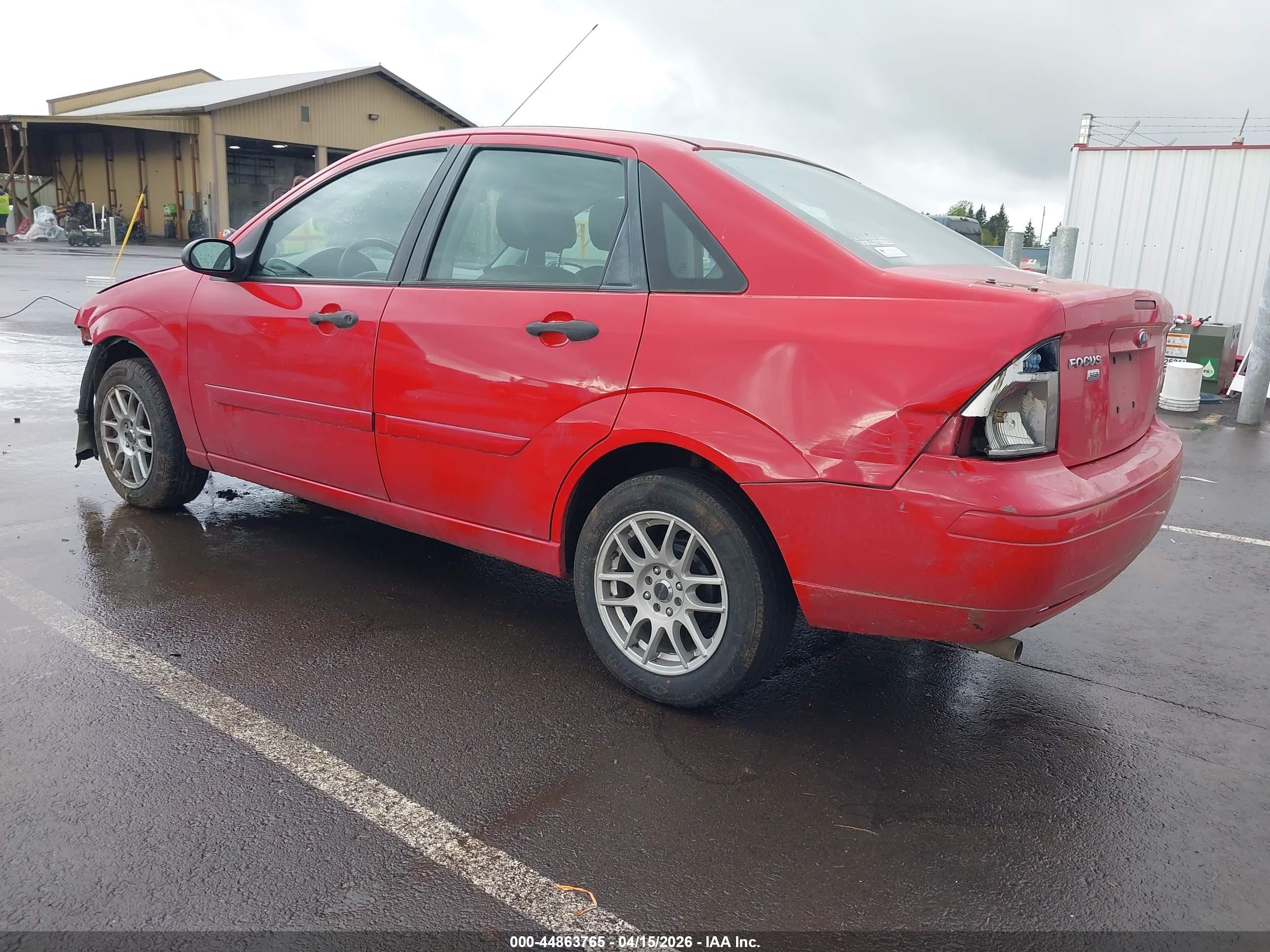 2007 Ford Focus S/se/ses Red vin: 1FAHP34N27W216032