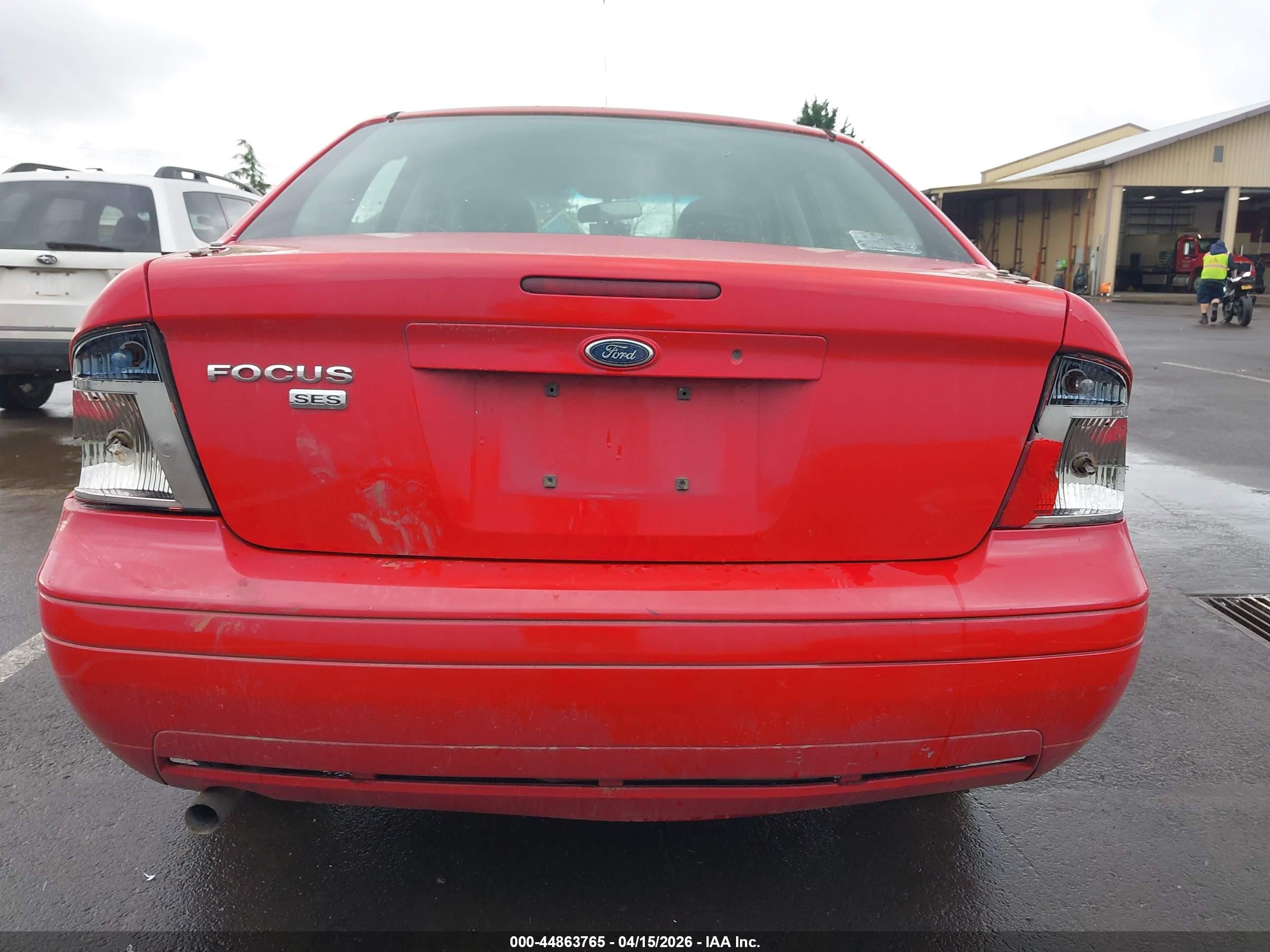 2007 Ford Focus S/se/ses Red vin: 1FAHP34N27W216032