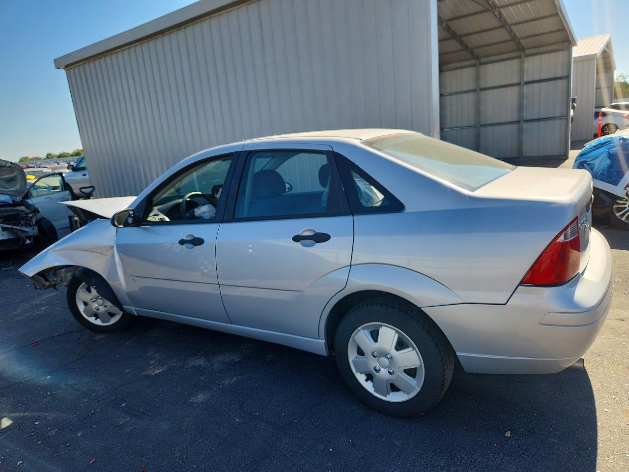 2007 Ford Focus Zx4 Silver vin: 1FAHP34N27W221246