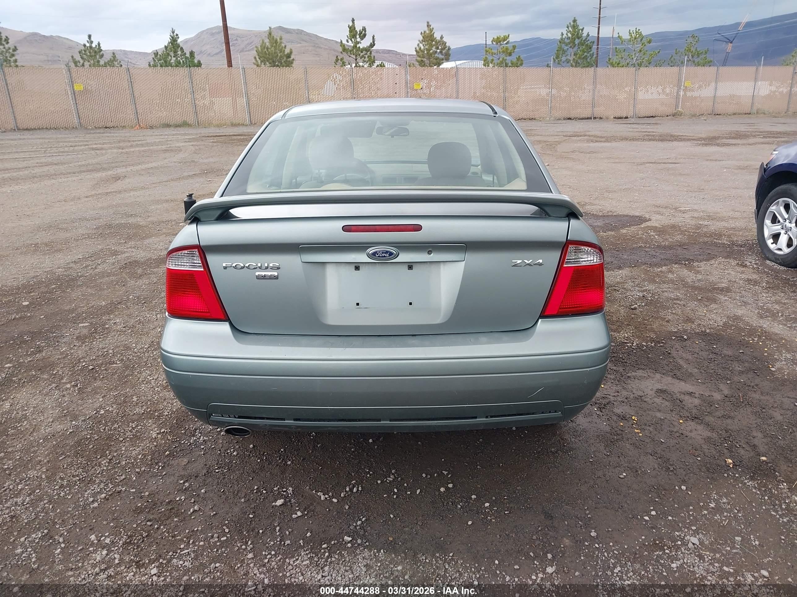 2005 Ford Focus Zx4 Green vin: 1FAHP34N35W306609