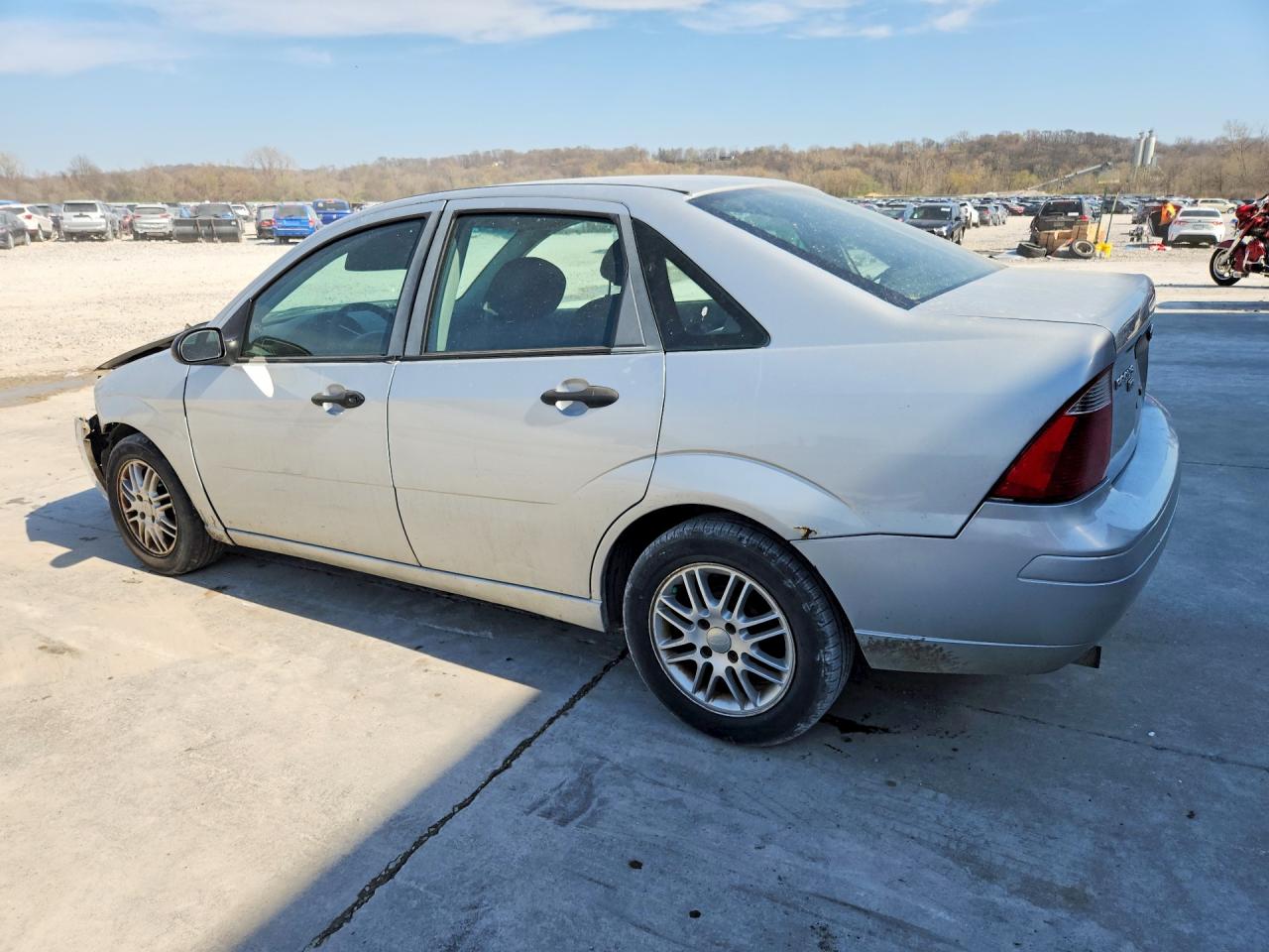 2007 Ford Focus Zx4 Silver vin: 1FAHP34N37W217447