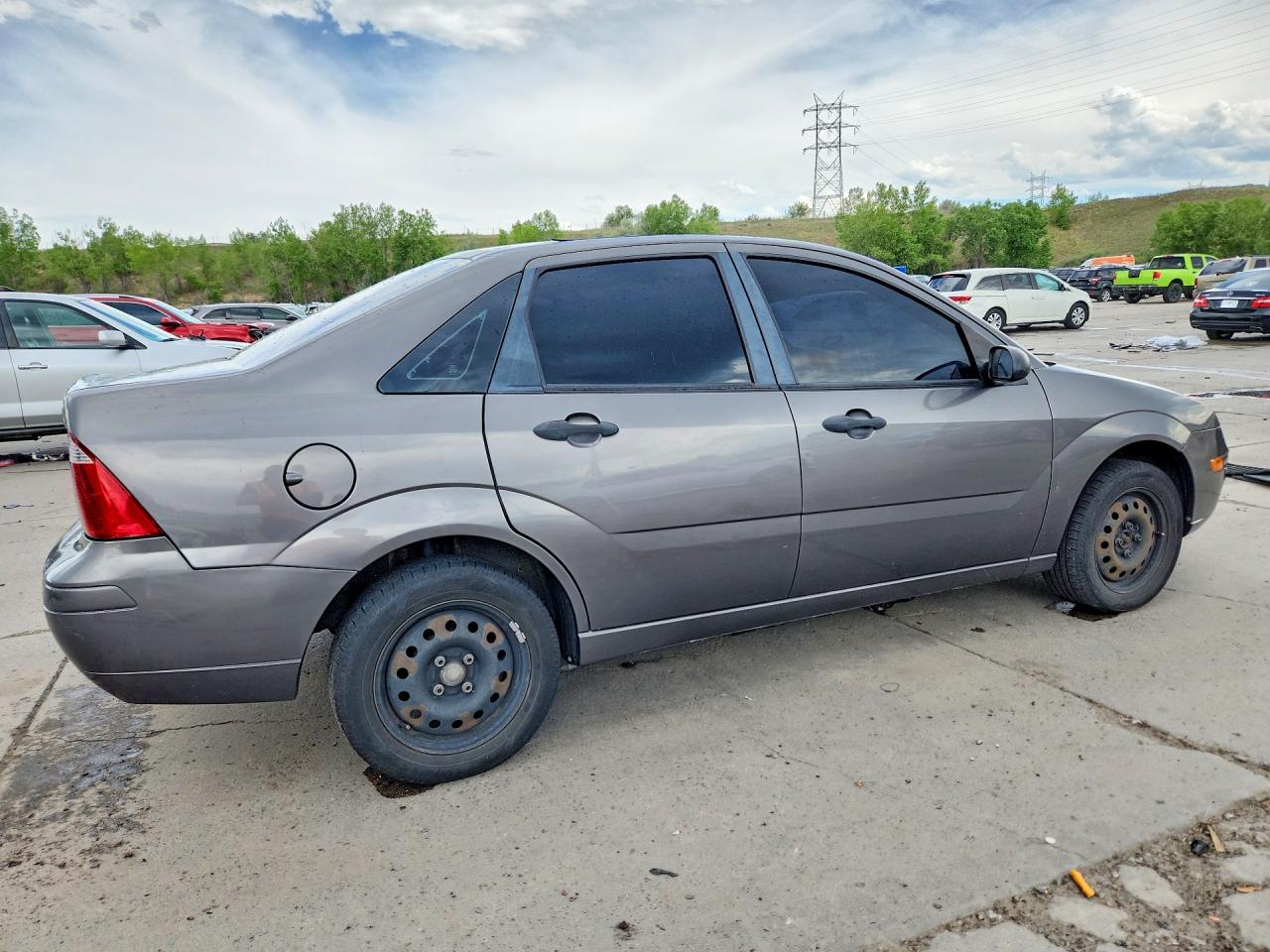 2007 Ford Focus Zx4 Gray vin: 1FAHP34N37W244745