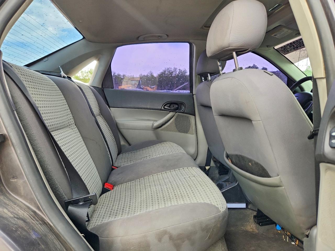 2007 Ford Focus Zx4 Gray vin: 1FAHP34N37W244745