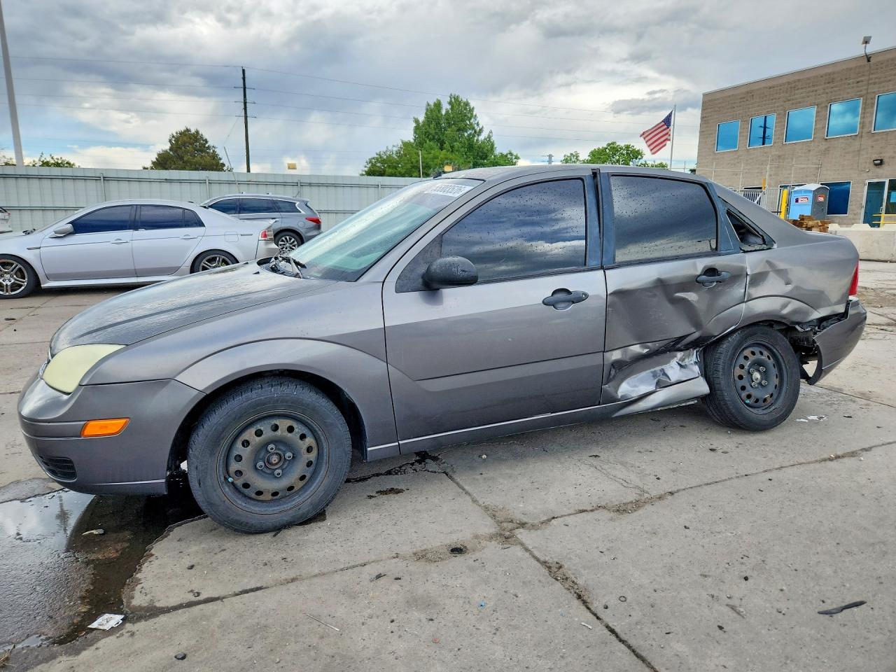2007 Ford Focus Zx4 Gray vin: 1FAHP34N37W244745