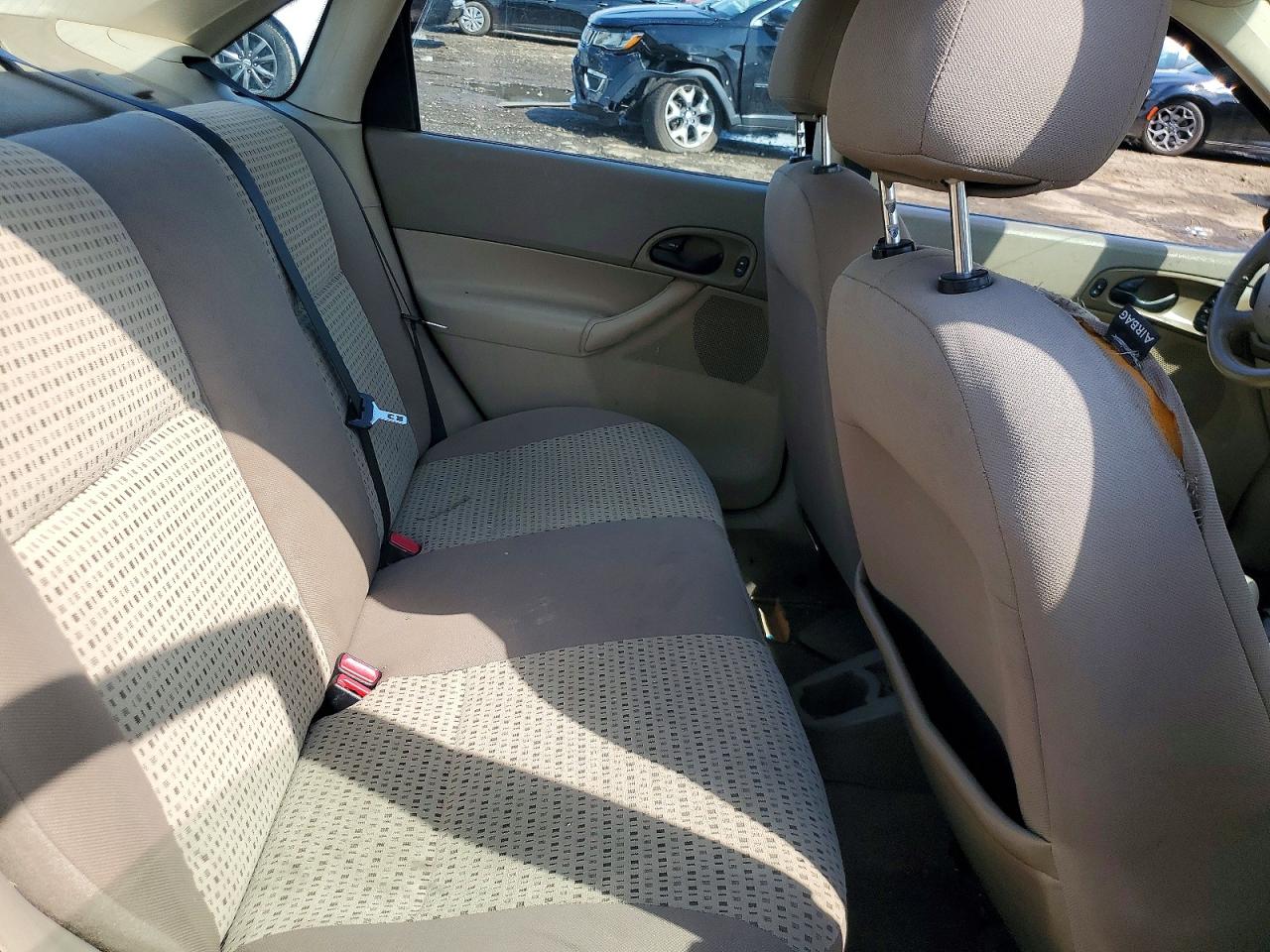 2007 Ford Focus Burgundy vin: 1FAHP34N37W352315