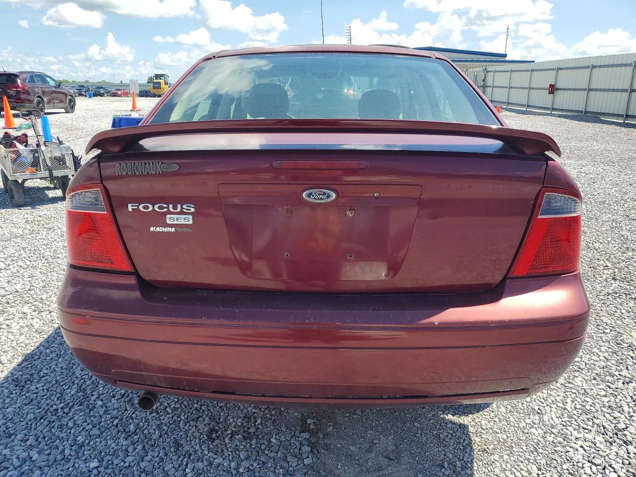 2007 Ford Focus Zx4 Burgundy vin: 1FAHP34N37W365047