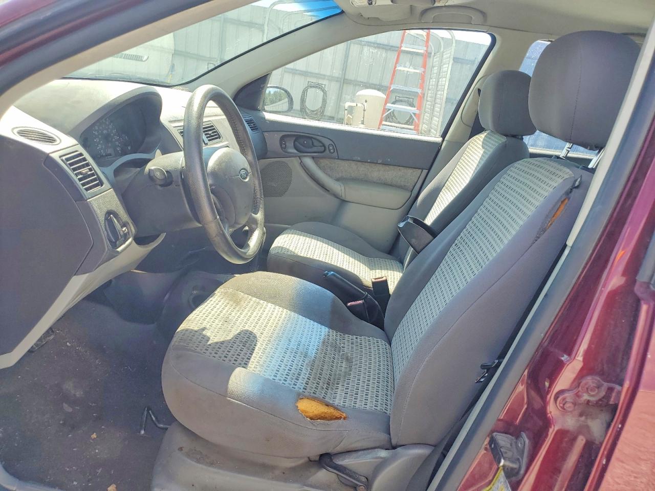2007 Ford Focus Zx4 Burgundy vin: 1FAHP34N37W365047