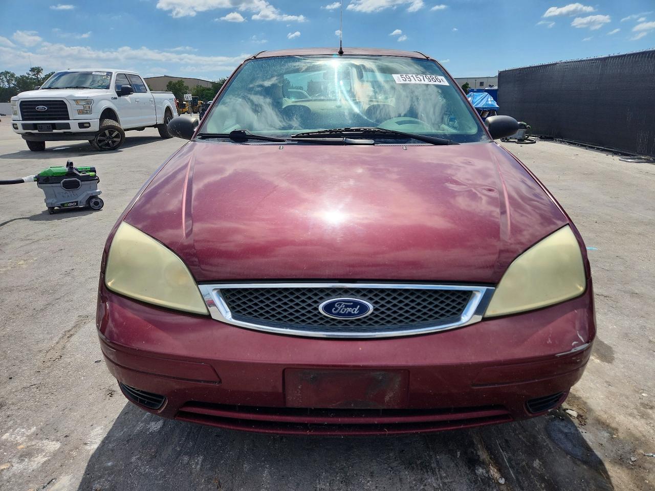 2007 Ford Focus Zx4 Burgundy vin: 1FAHP34N47W167979