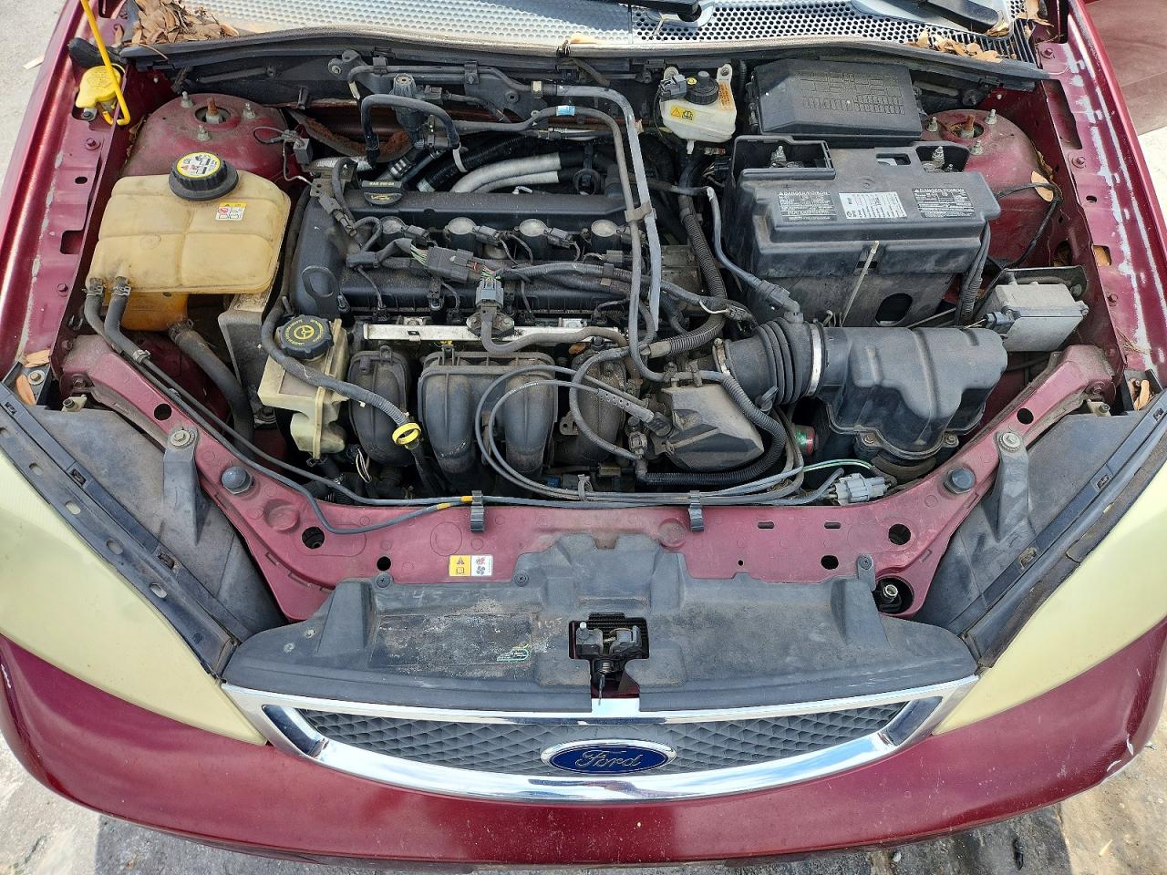 2007 Ford Focus Zx4 Burgundy vin: 1FAHP34N47W167979