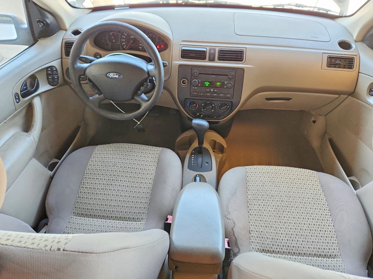 2007 Ford Focus Zx4 White vin: 1FAHP34N47W323163