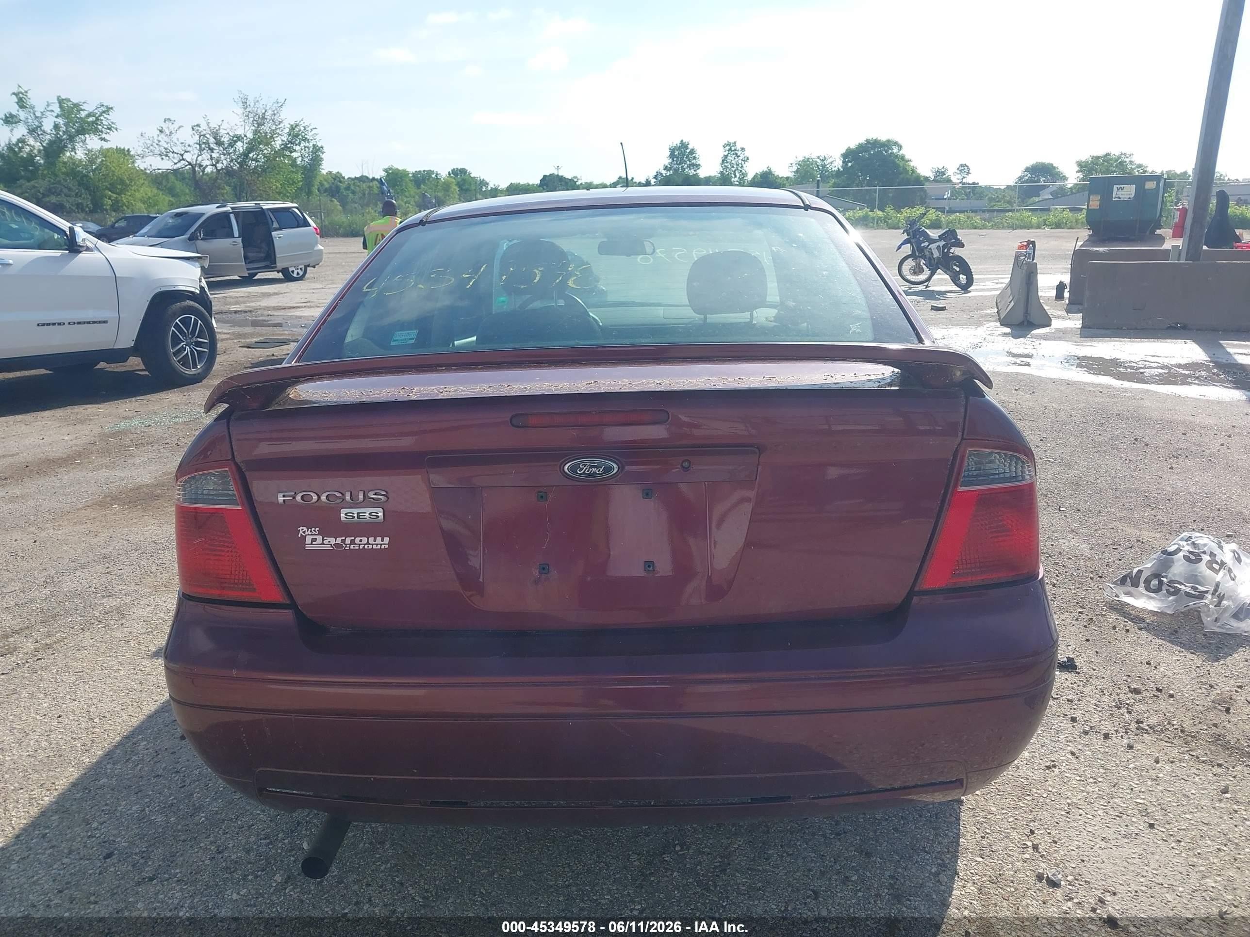 2007 Ford Focus S/se/ses Red vin: 1FAHP34N57W196875