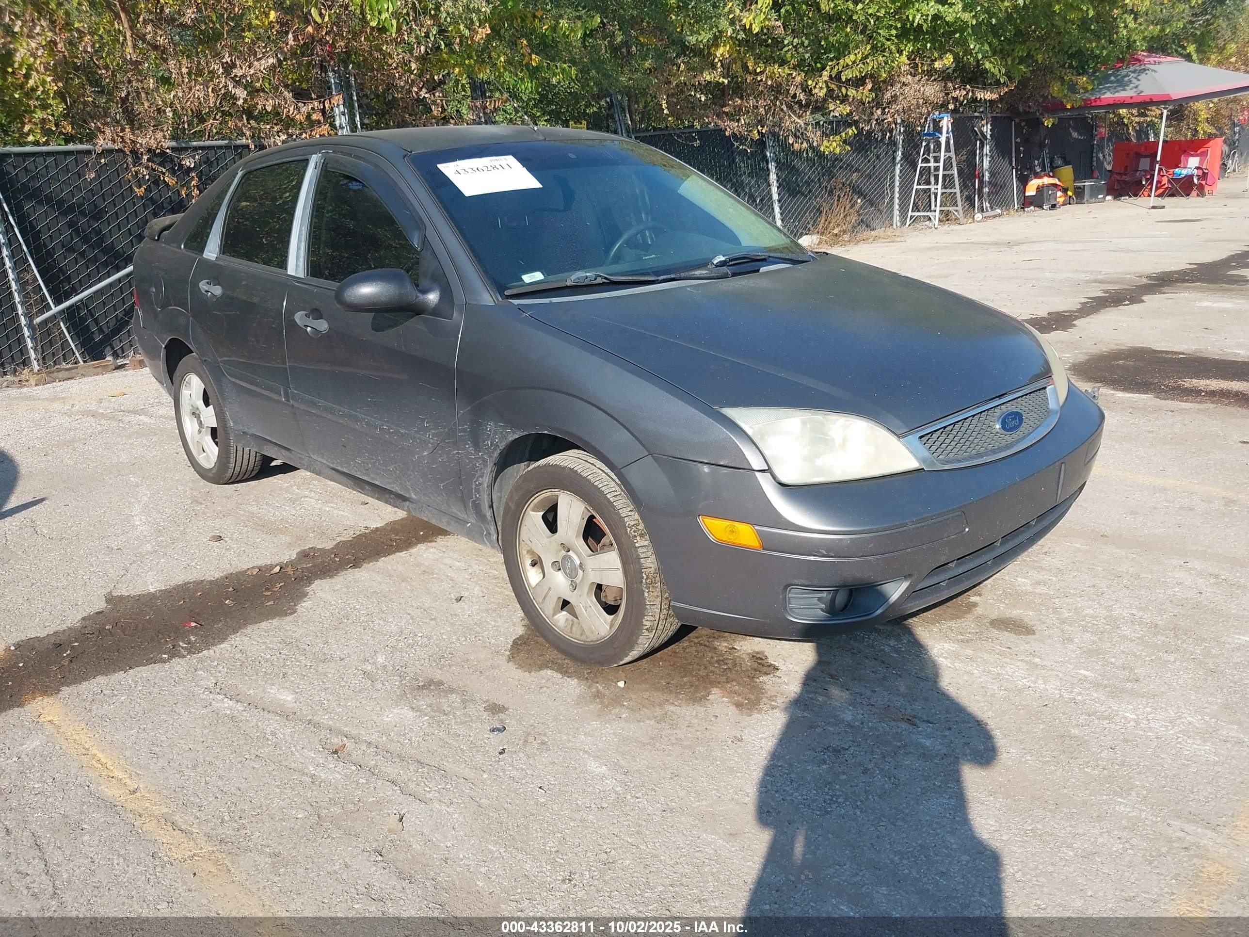 2007 Ford Focus S/se/ses Gray vin: 1FAHP34N57W210984