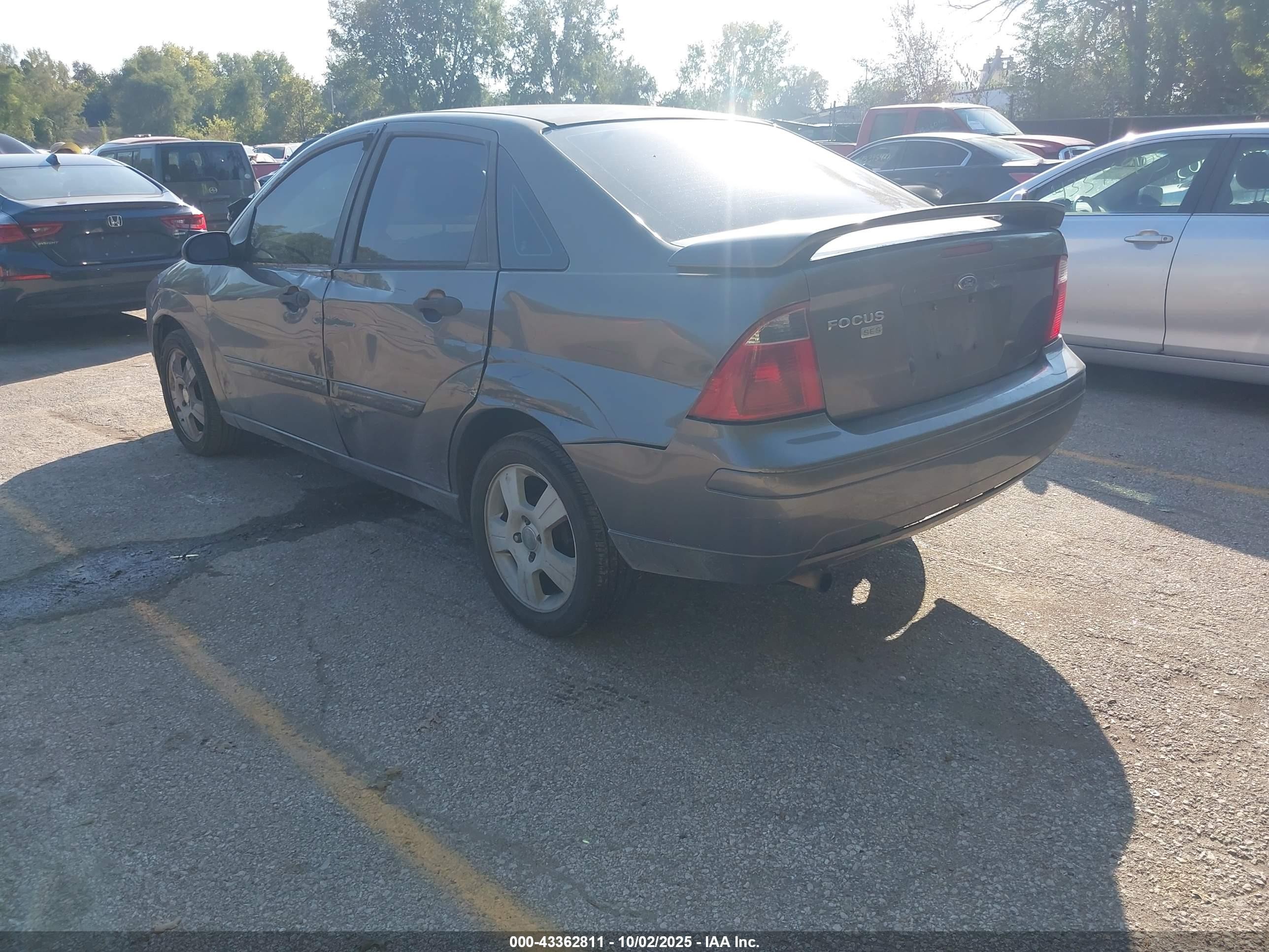 2007 Ford Focus S/se/ses Gray vin: 1FAHP34N57W210984