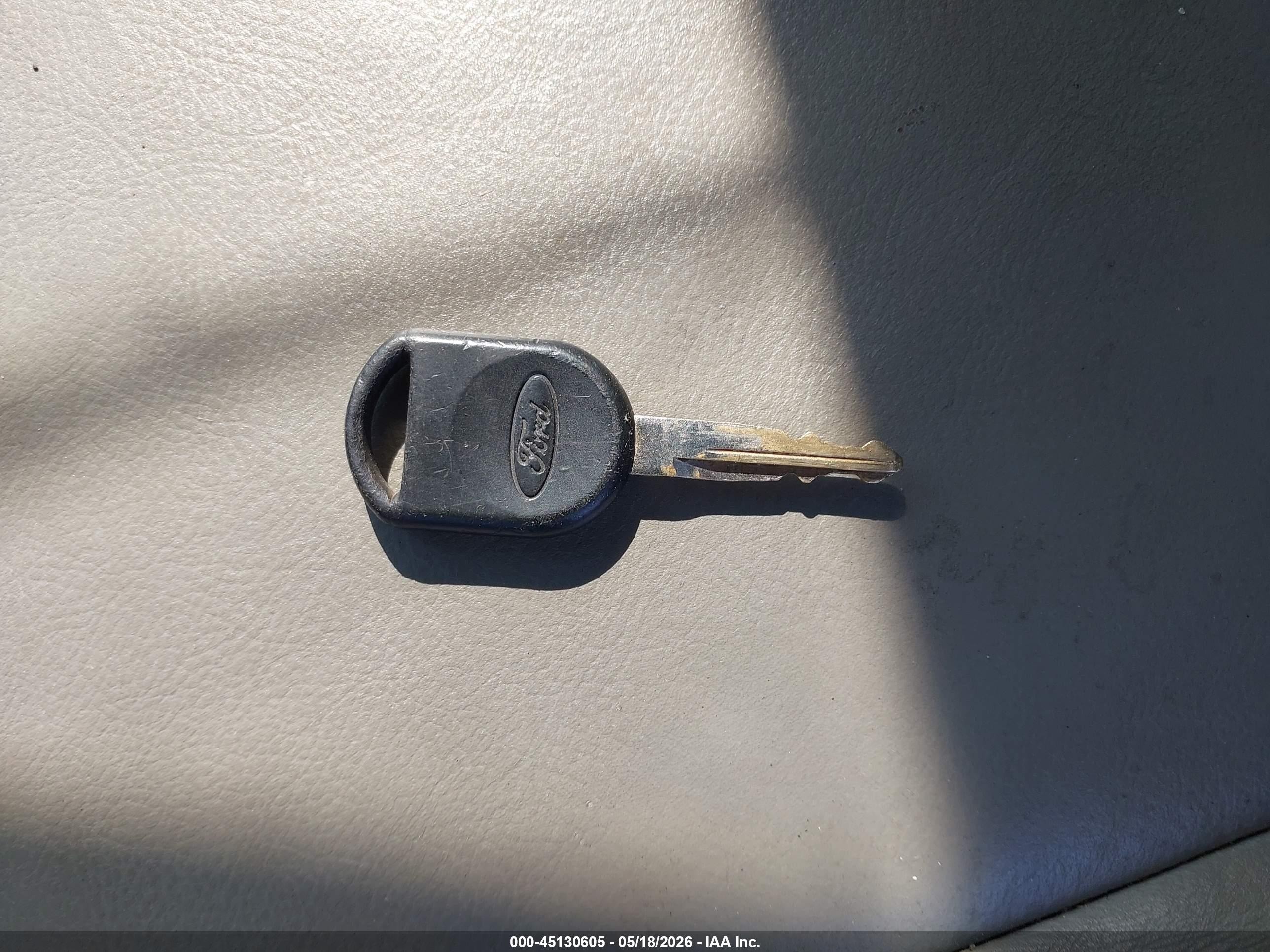2007 Ford Focus S/se/ses Silver vin: 1FAHP34N57W265130