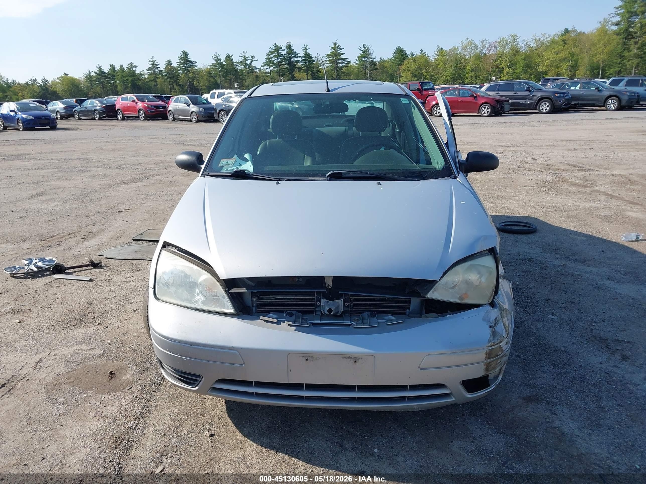 2007 Ford Focus S/se/ses Silver vin: 1FAHP34N57W265130
