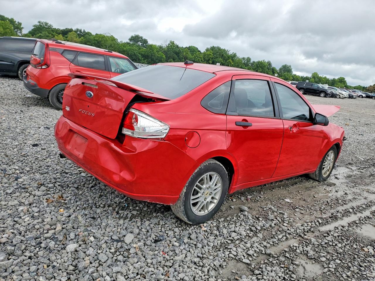 2008 Ford Focus S Red vin: 1FAHP34N58W164459