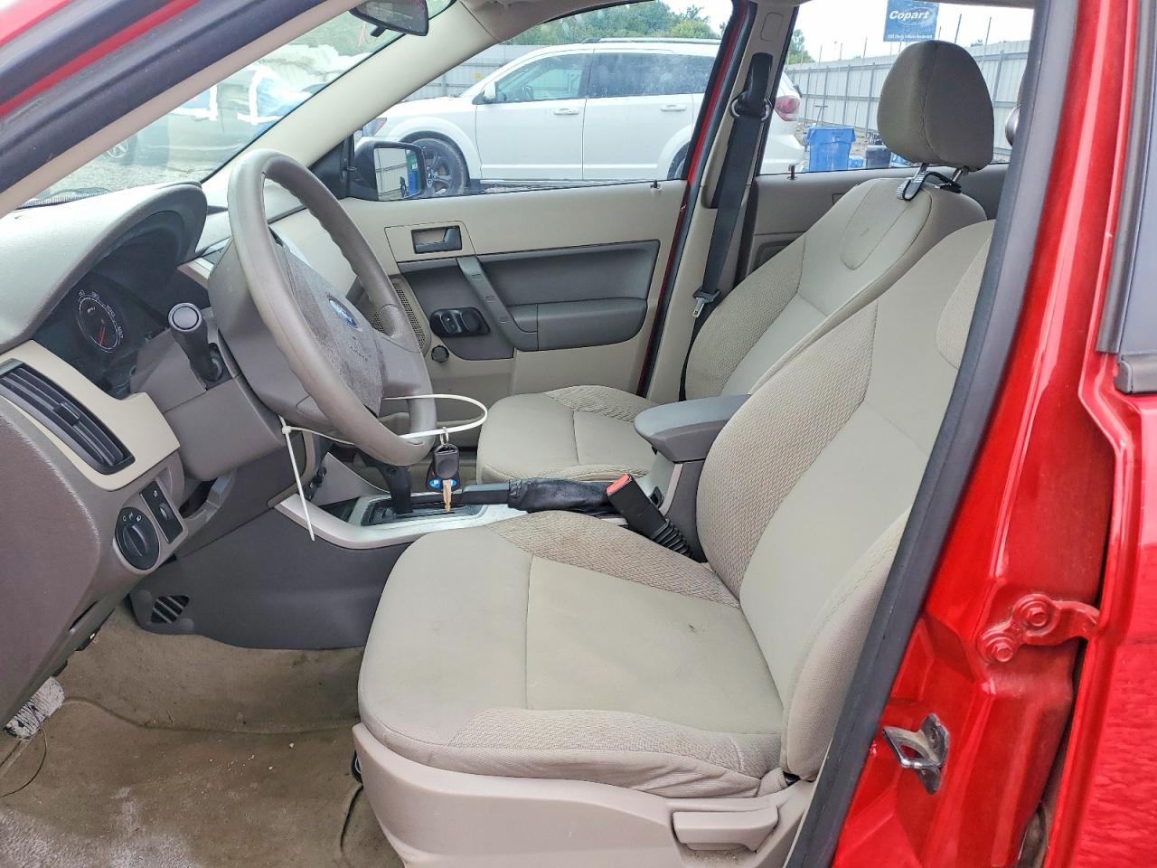 2008 Ford Focus S Red vin: 1FAHP34N58W164459