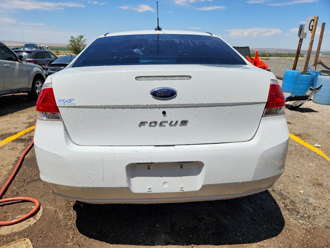 2008 Ford Focus S/se White vin: 1FAHP34N58W188714
