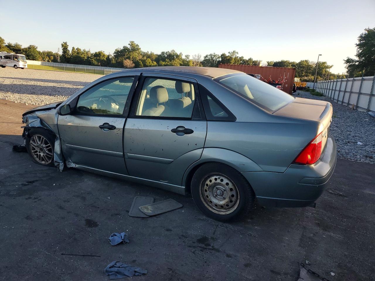2006 Ford Focus Zx4 Gray vin: 1FAHP34N66W177377
