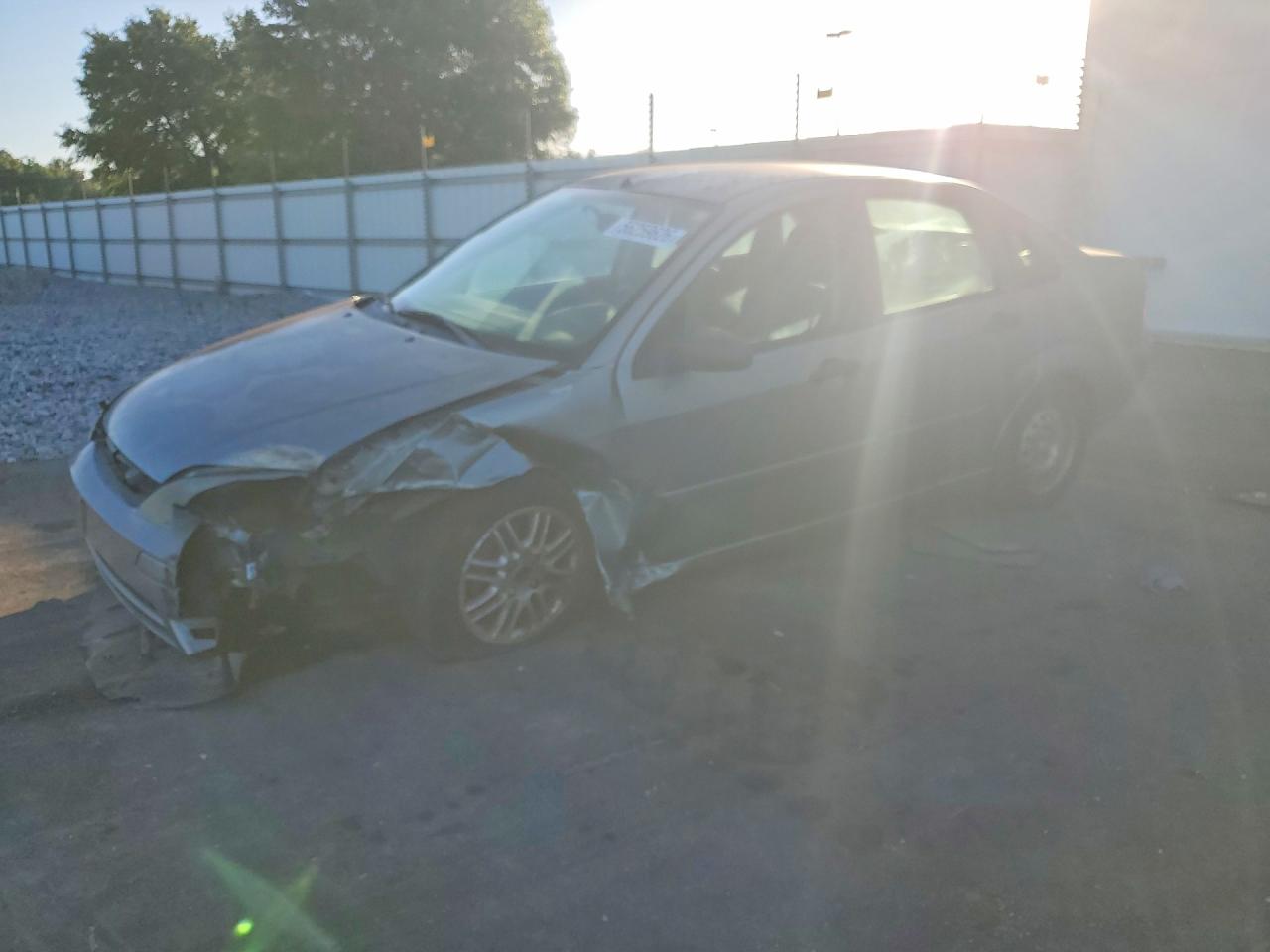 2006 Ford Focus Zx4 Gray vin: 1FAHP34N66W177377