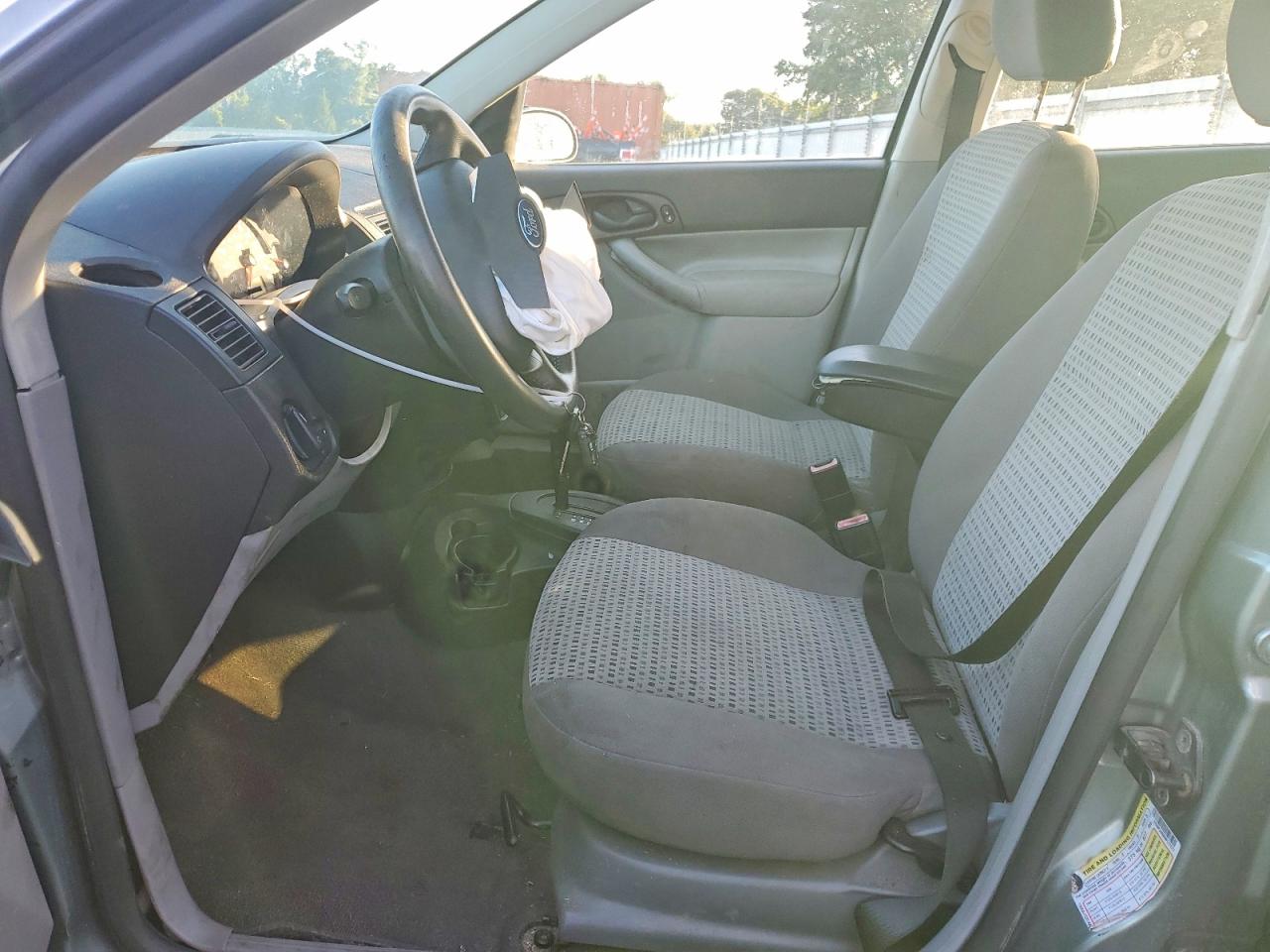 2006 Ford Focus Zx4 Gray vin: 1FAHP34N66W177377