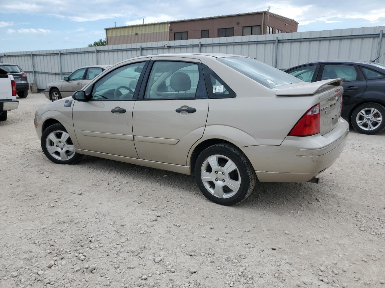 2006 Ford Focus Zx4 Beige vin: 1FAHP34N66W210703